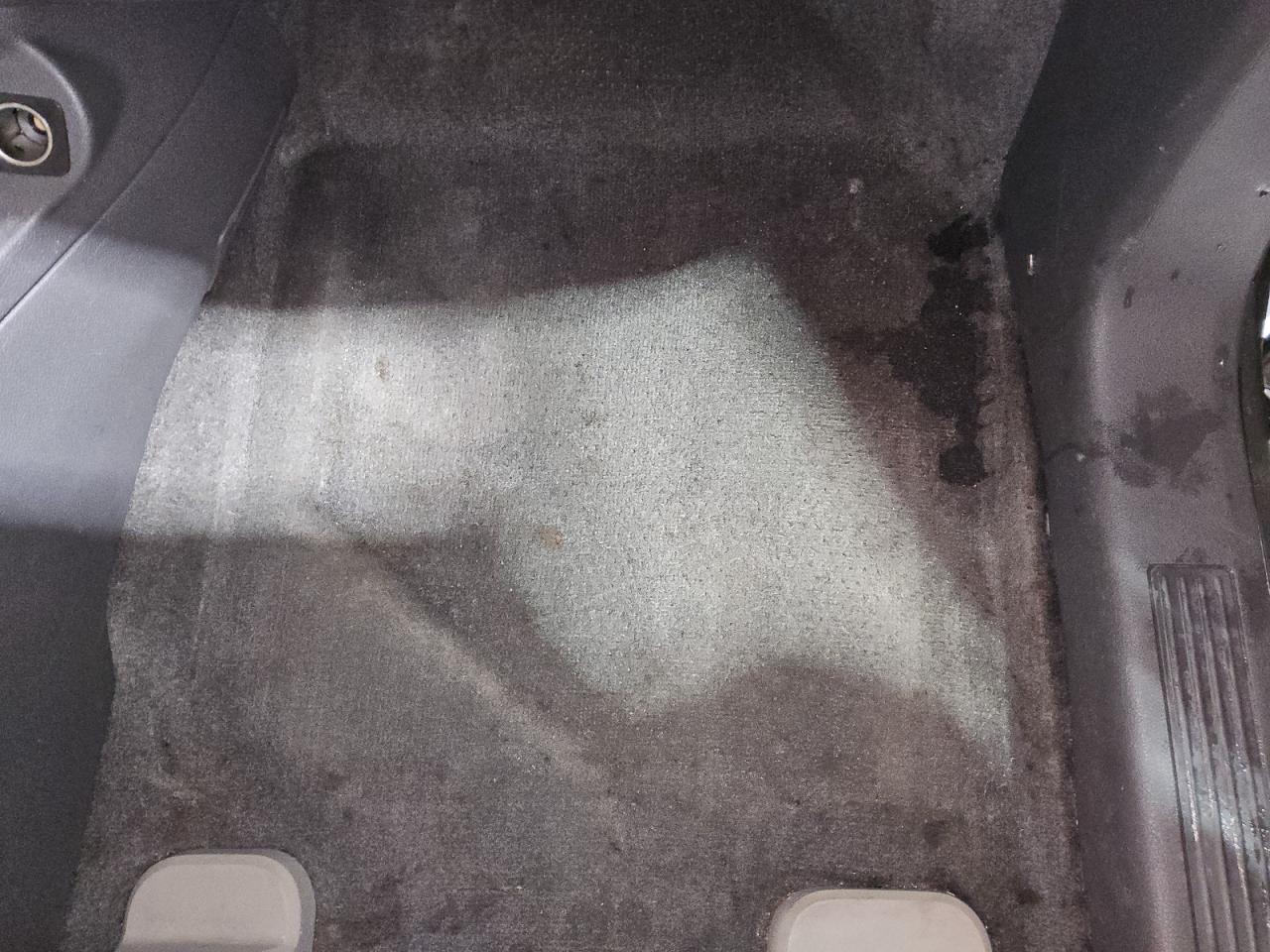 2014 Ford Edge Sel Коричневый vin: 2FMDK3J93EBB44931 Damage: Right Front Carpet, Stained, Permanent