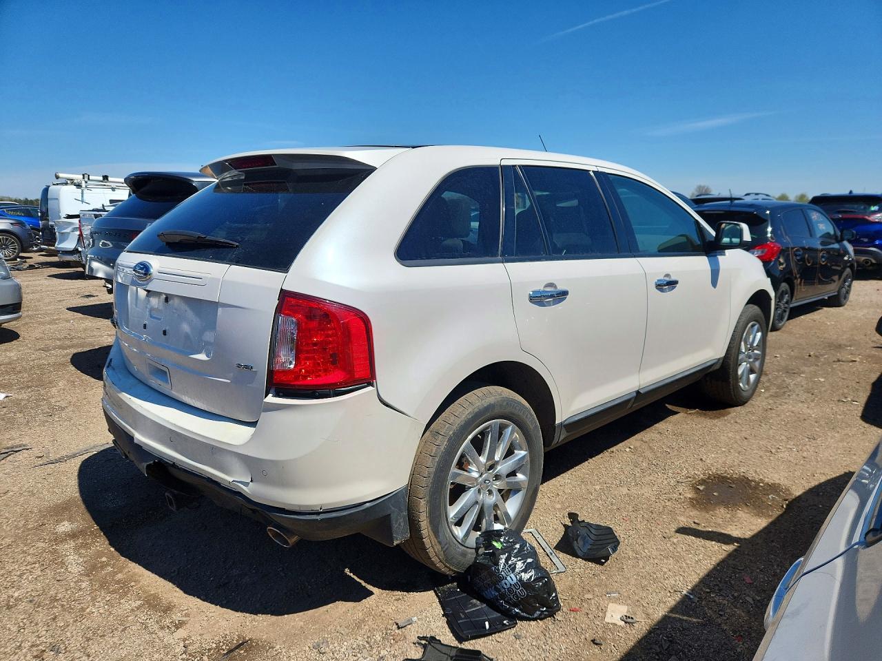 2011 Ford Edge Sel White vin: 2FMDK3JC1BBA30661