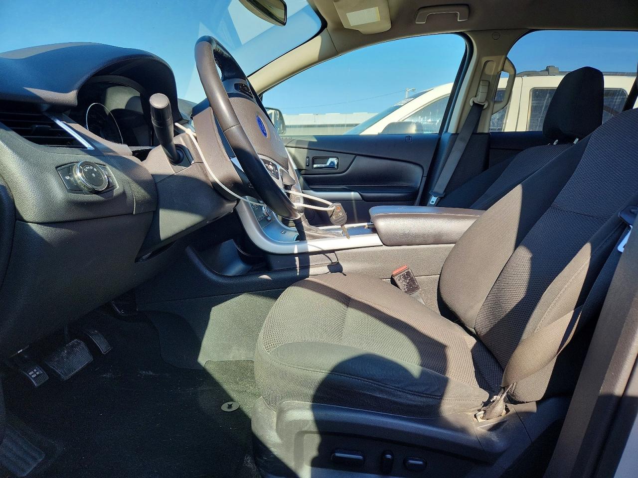 2012 Ford Edge 4d 2wd Silver vin: 2FMDK3JC2CBA26443