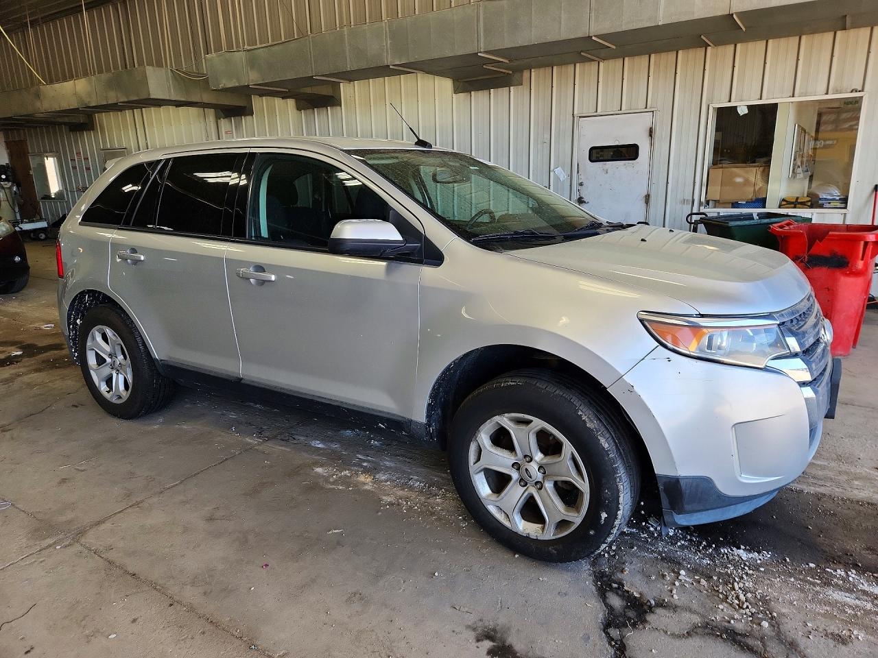 2012 Ford Edge 4d 2wd Silver vin: 2FMDK3JC2CBA26443