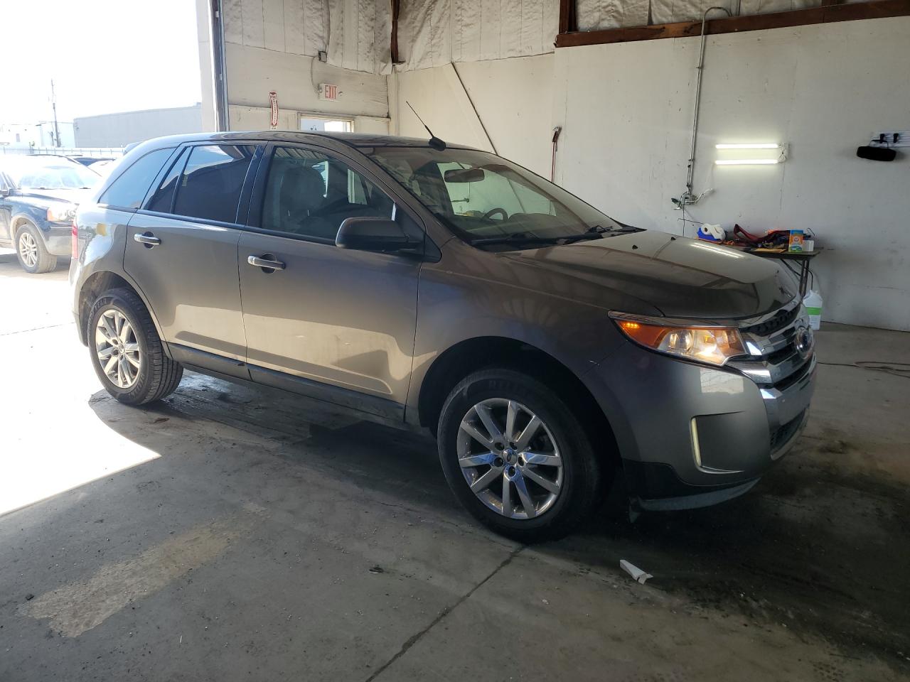 2014 Ford Edge Sel Brown vin: 2FMDK3JC5EBB53822 Damage: Right Front Fender, Heavy Scratch, 1/2 To 1 Inch