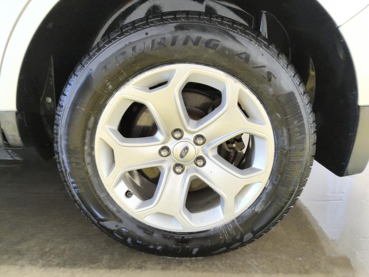 2013 Ford Edge Sel White vin: 2FMDK3JC7DBB53173 Damage: Left Rear Wheel, Curb Rash, > 12 Inches