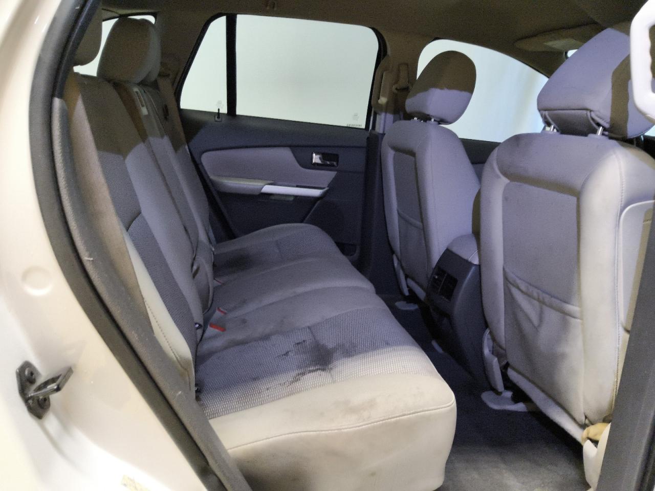 2013 Ford Edge Sel White vin: 2FMDK3JC7DBB53173 Damage: Right Rear Seat, Stained, Permanent