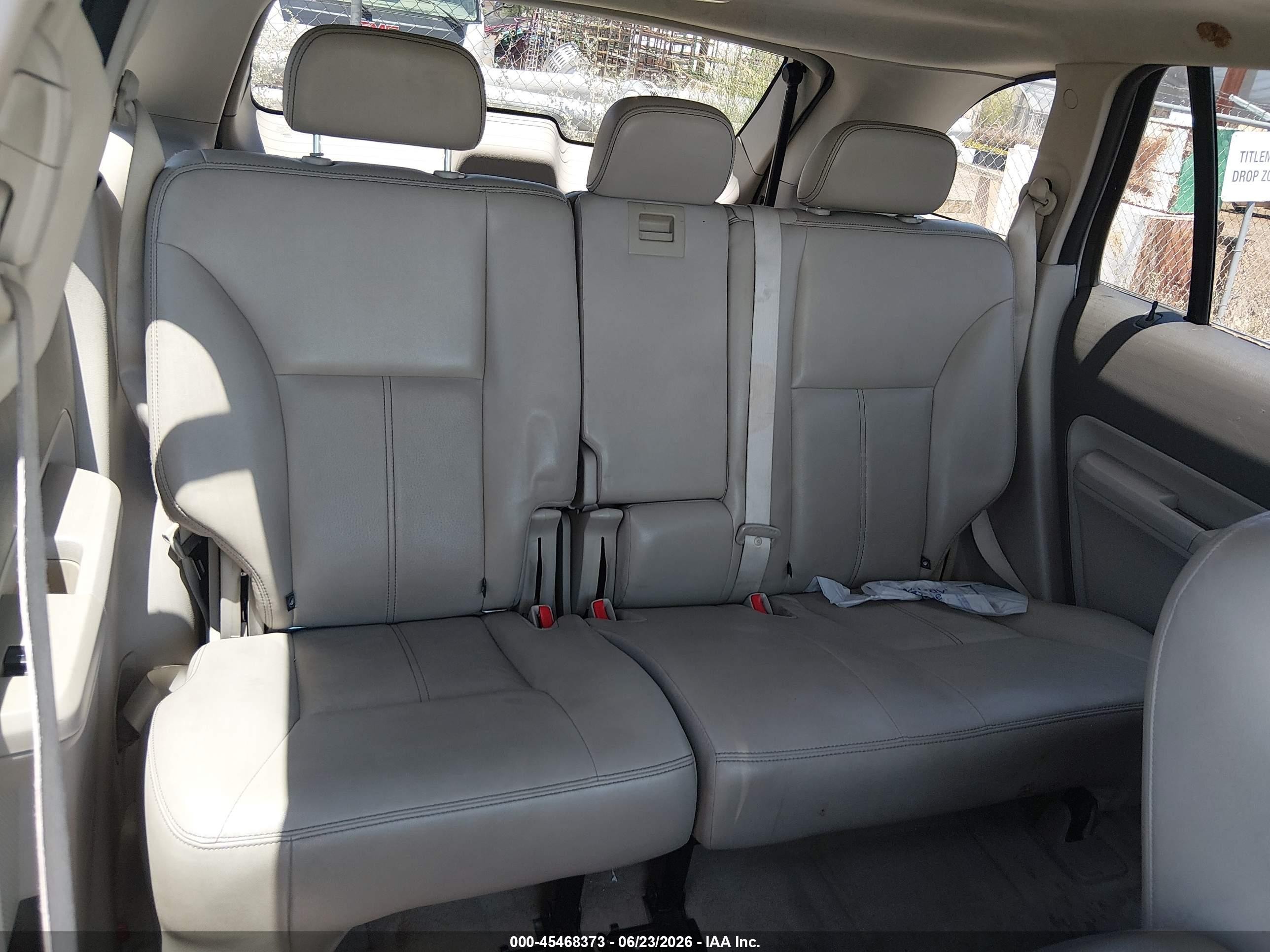 2010 Ford Edge Limited Silver vin: 2FMDK3KCXABA88555