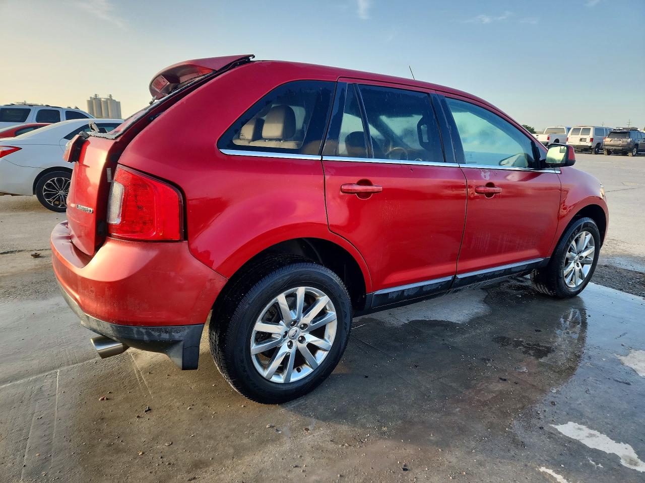 2011 Ford Edge Limited Red vin: 2FMDK3KCXBBA77198
