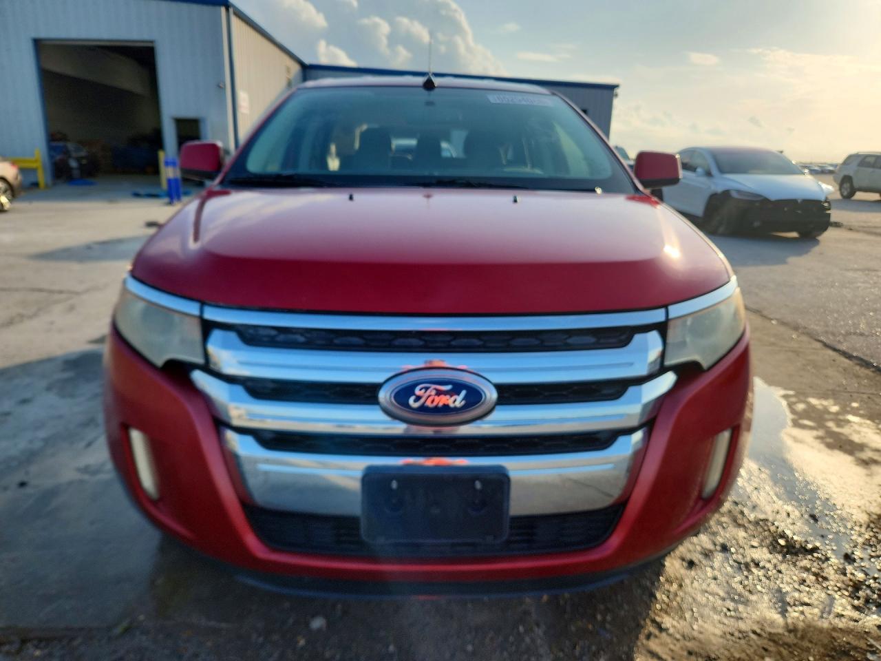 2011 Ford Edge Limited Red vin: 2FMDK3KCXBBA77198
