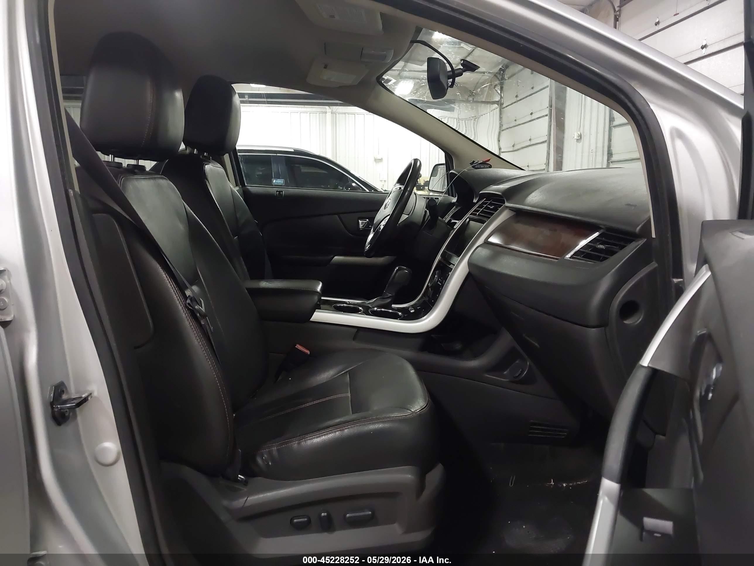 2014 Ford Edge Limited Silver vin: 2FMDK3KCXEBA38339