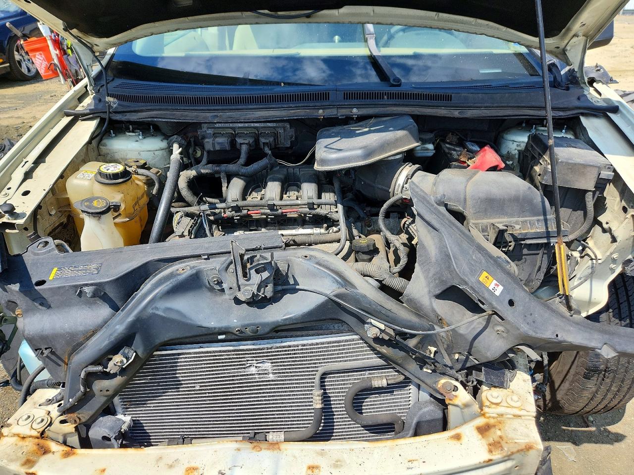 2007 Ford Edge Se Белый vin: 2FMDK46C77BA67915