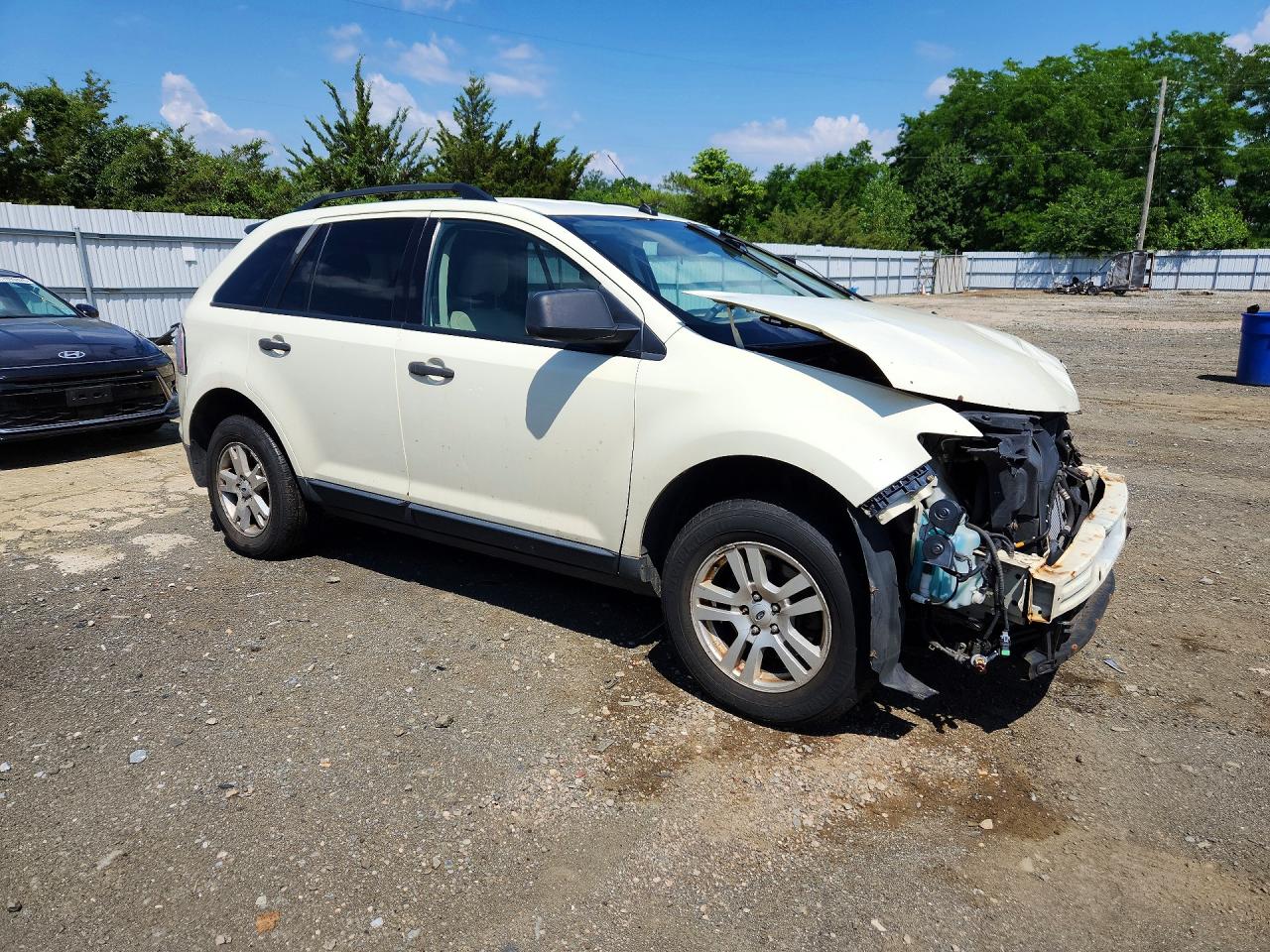 2007 Ford Edge Se Белый vin: 2FMDK46C77BA67915