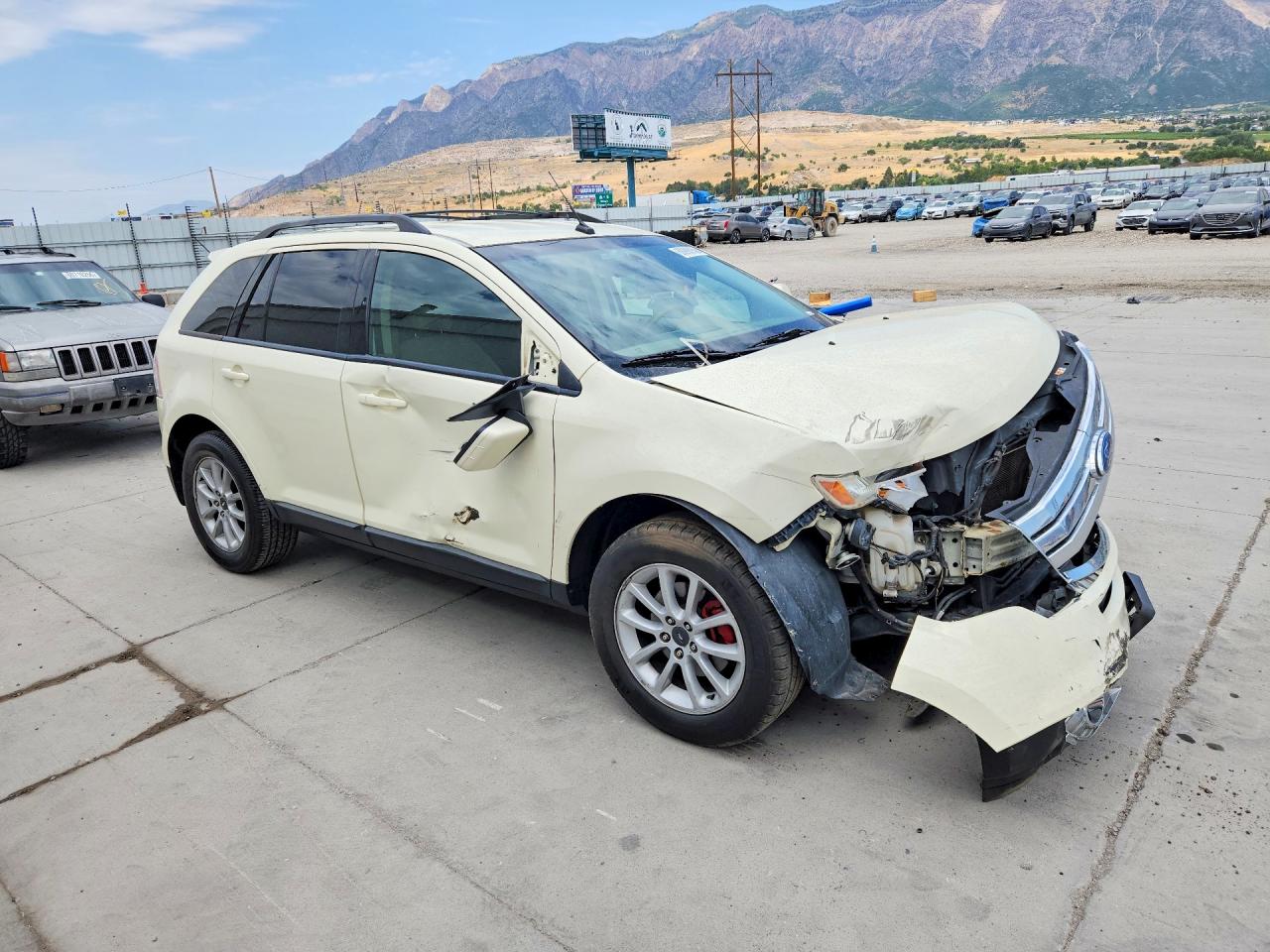 2007 Ford Edge Beige vin: 2FMDK48C27BB20663