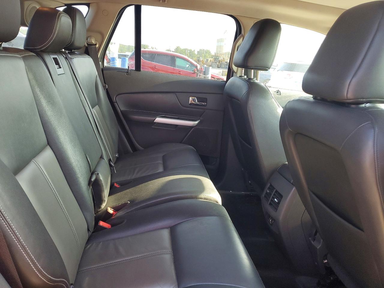 2011 Ford Edge Sport Red vin: 2FMDK4AK0BBA05599
