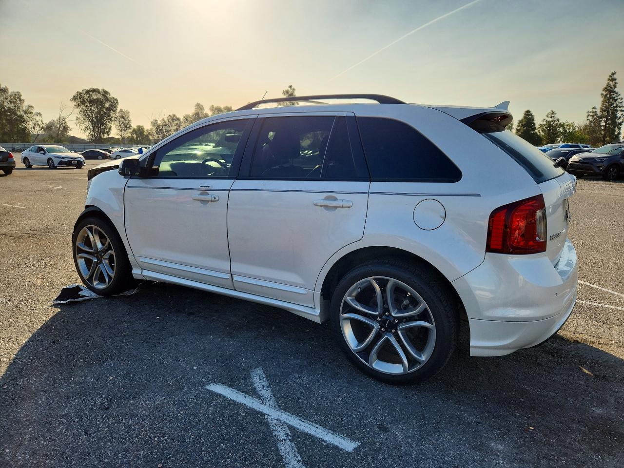 2014 Ford Edge Sport White vin: 2FMDK4AK9EBB06919
