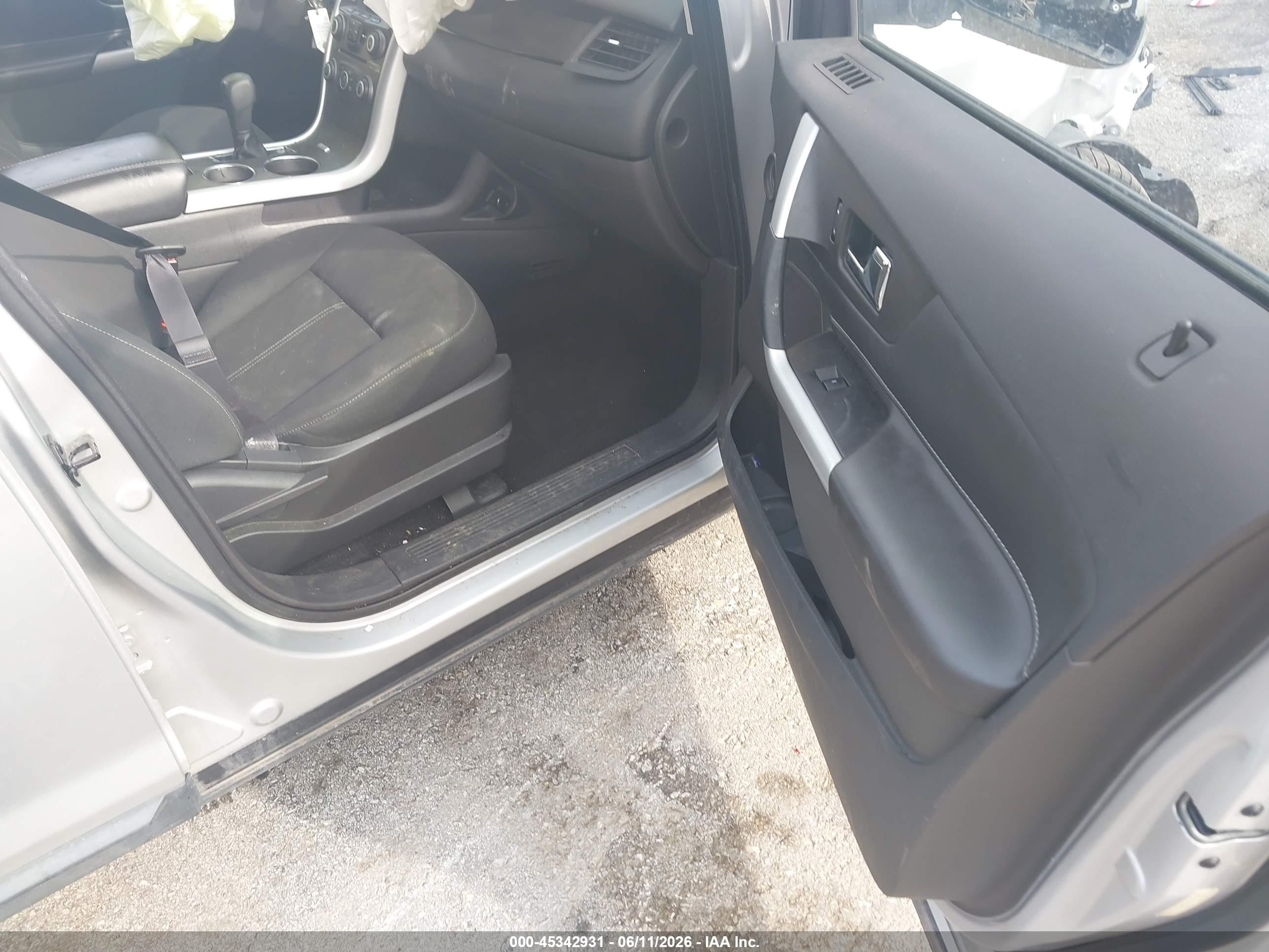 2014 Ford Edge Se Silver vin: 2FMDK4GC2EBA75352