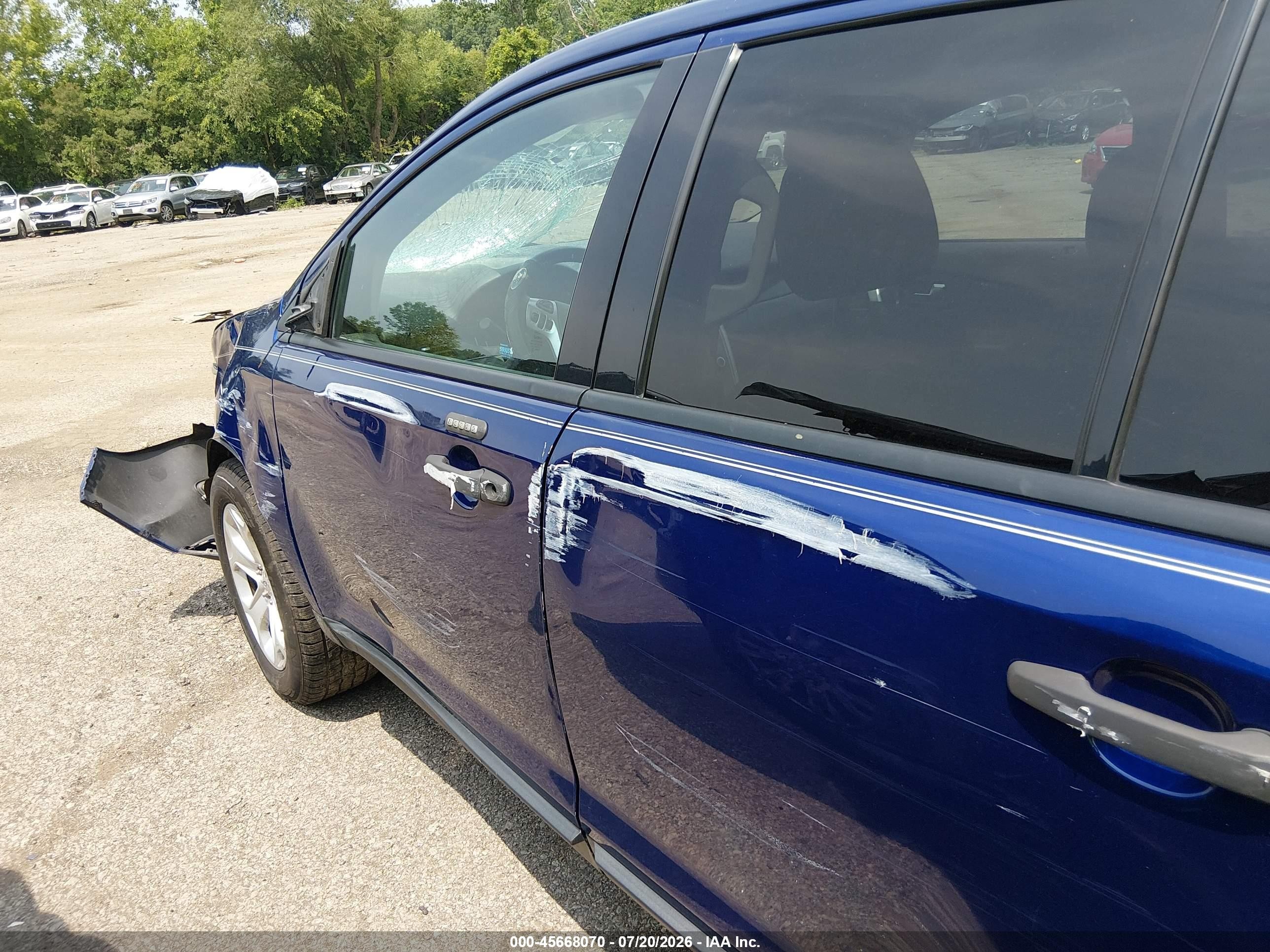 2013 Ford Edge Se Синий vin: 2FMDK4GC3DBB57332