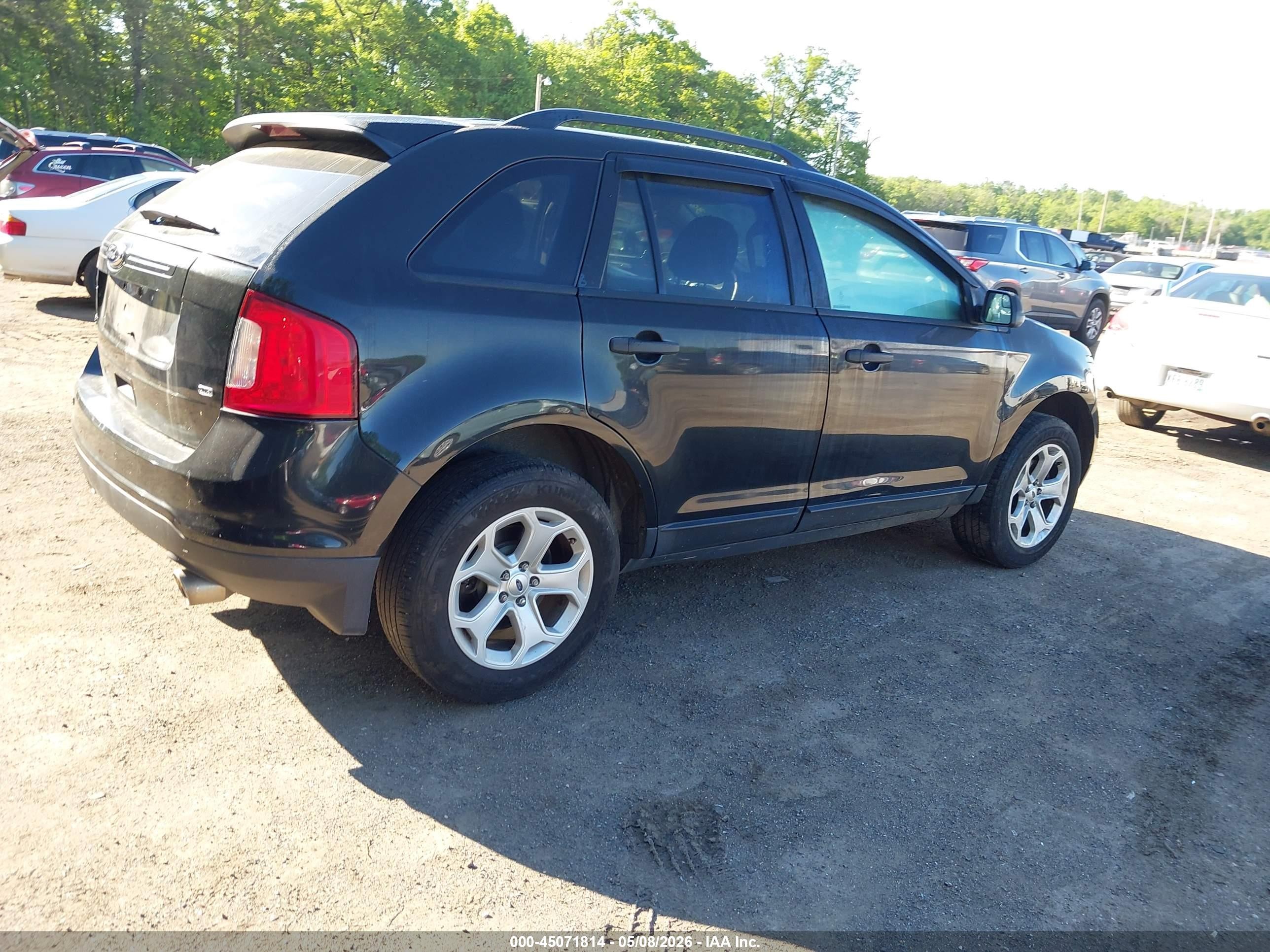 2014 Ford Edge Se Черный vin: 2FMDK4GC5EBA03772