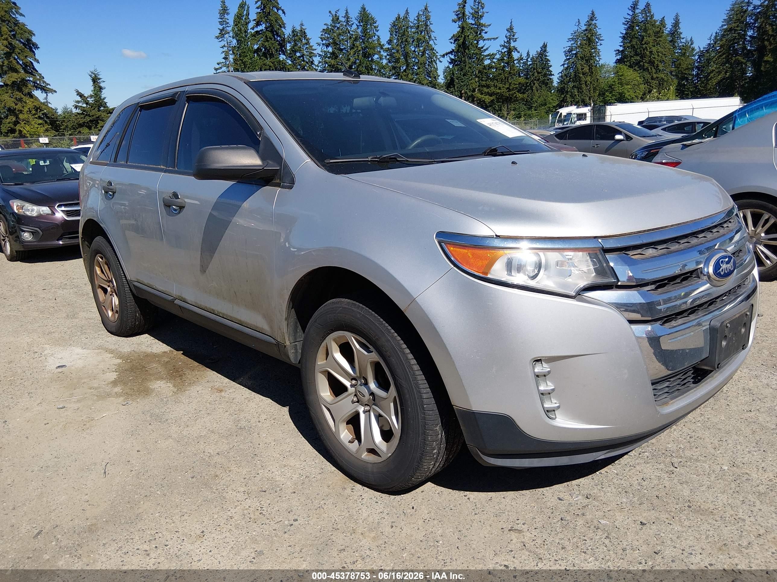 2014 Ford Edge Se Серебряный vin: 2FMDK4GC8EBA58135