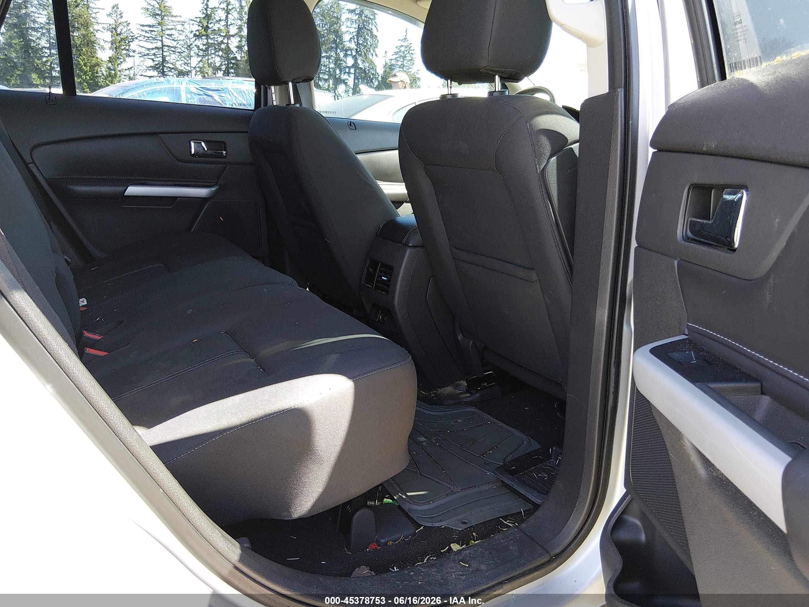 2014 Ford Edge Se Silver vin: 2FMDK4GC8EBA58135