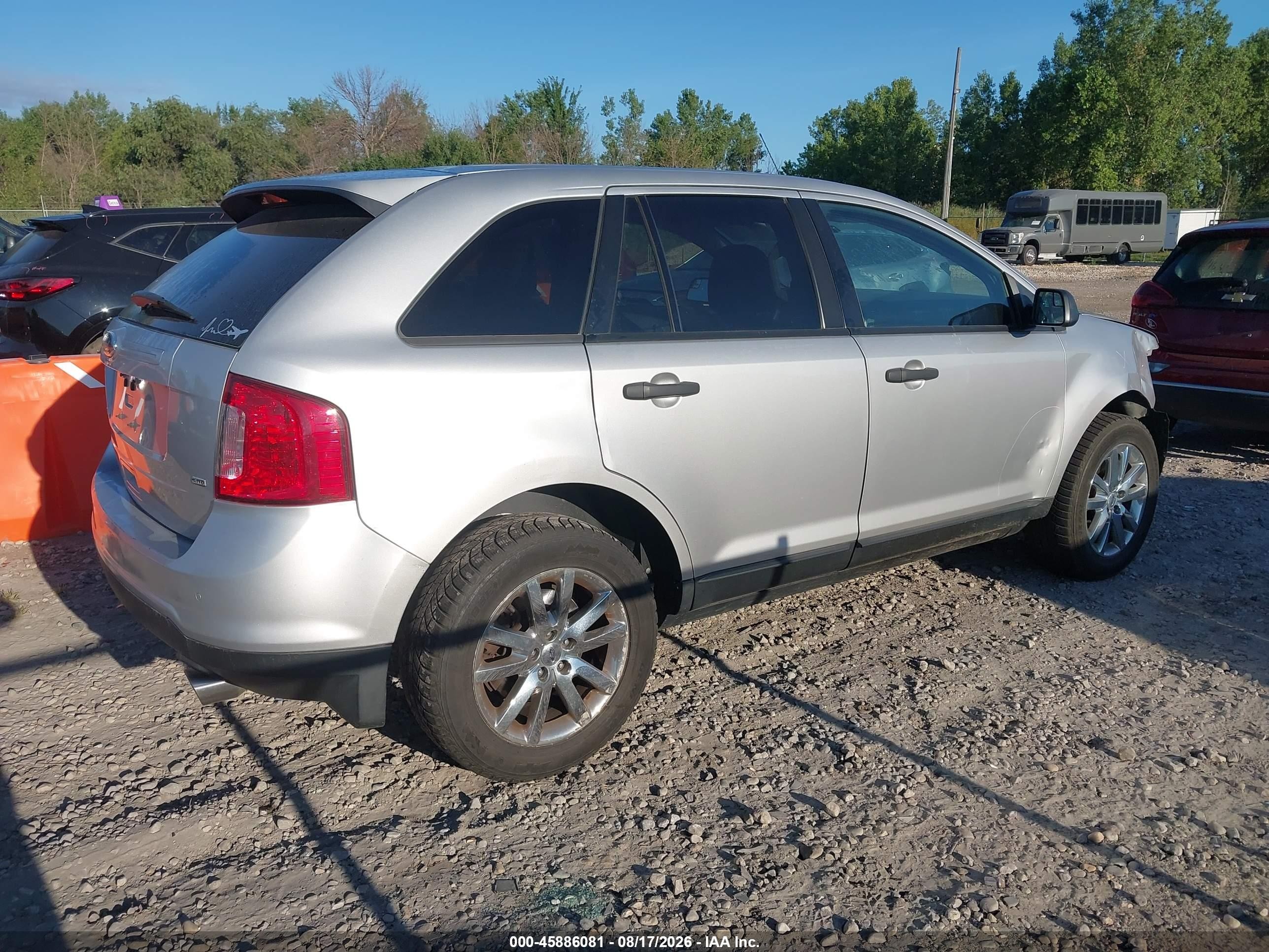 2013 Ford Edge Se Серебряный vin: 2FMDK4GCXDBC53426