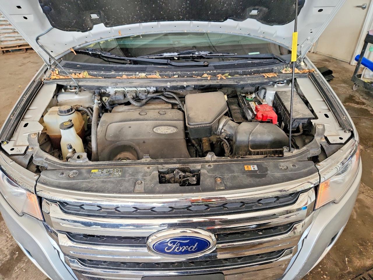 2014 Ford Edge Se Серебряный vin: 2FMDK4GCXEBA32958