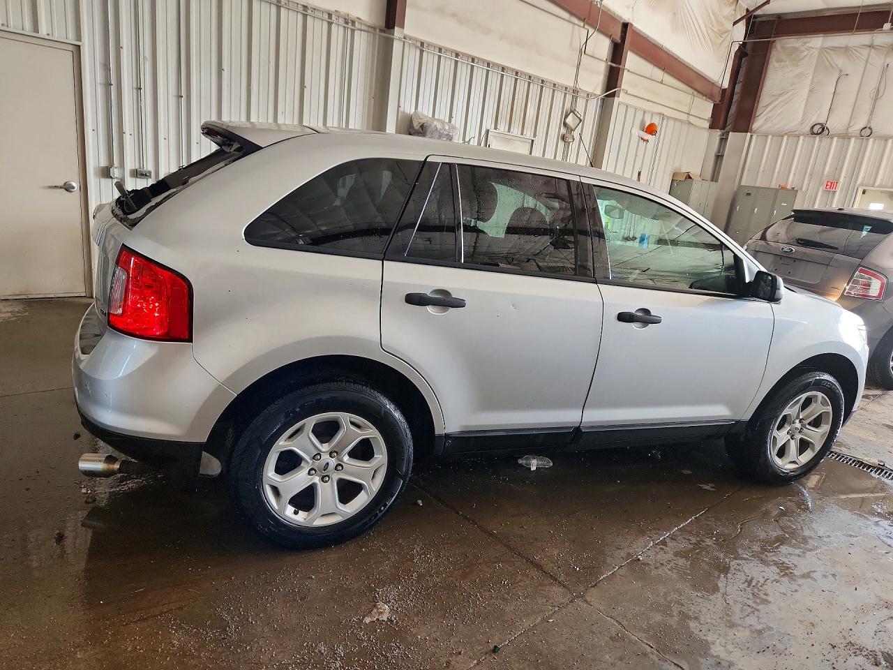 2014 Ford Edge Se Серебряный vin: 2FMDK4GCXEBA32958