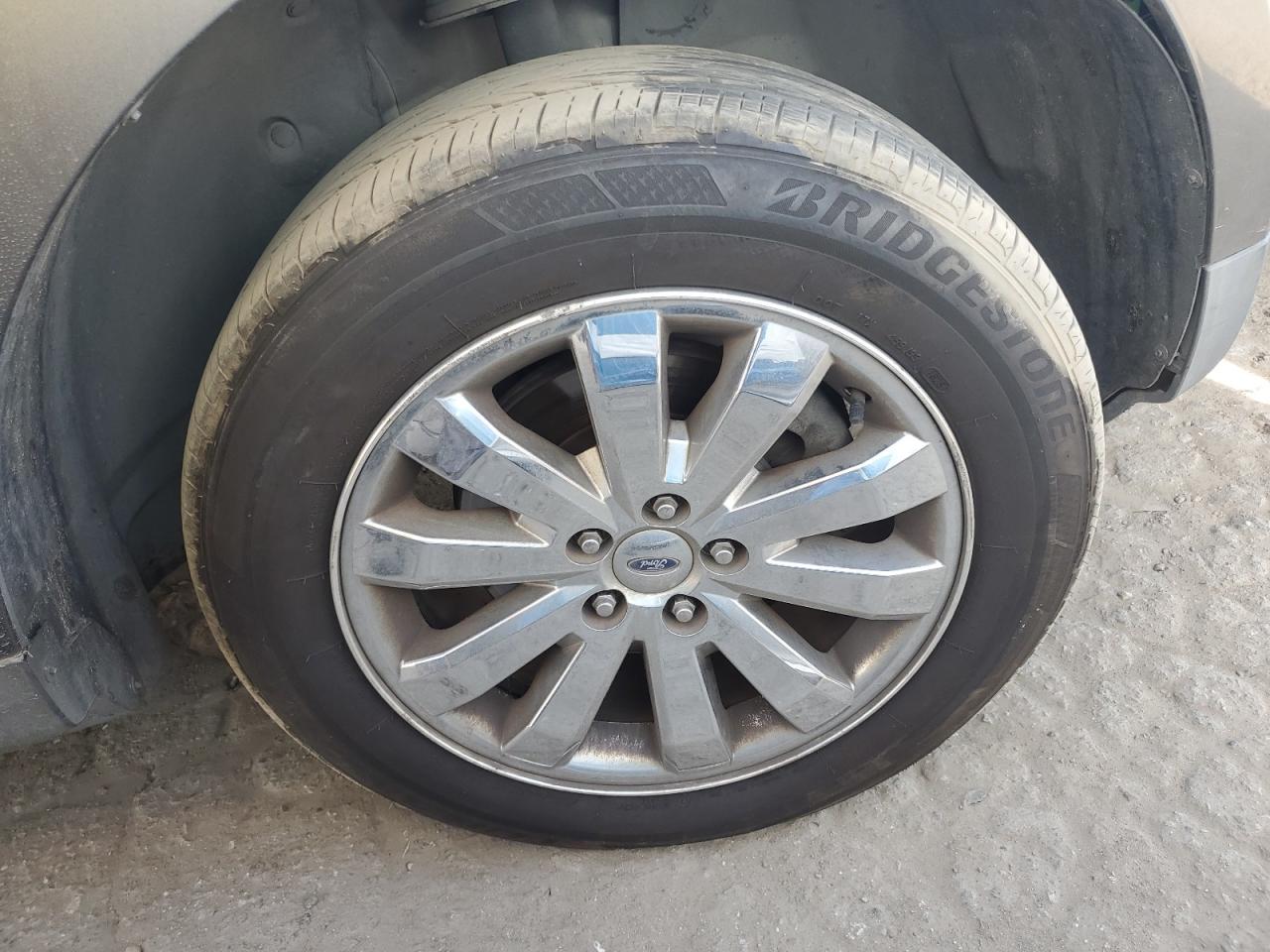 2010 Ford Edge Sel Gray vin: 2FMDK4JC2ABB03931 Damage: Right Front Wheel, Curb Rash, 11 To 12 Inches