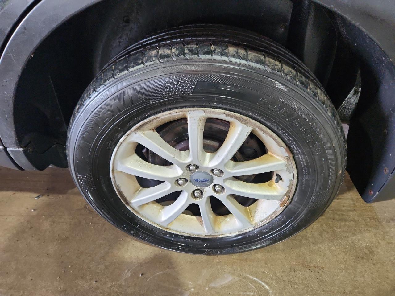 2014 Ford Edge Sel Black vin: 2FMDK4JC5EBB59514 Damage: Left Rear Wheel, Mismatched, Replacement Required