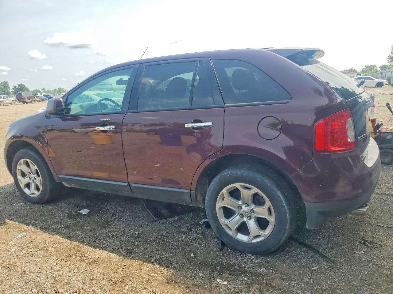 2011 Ford Edge Sel Red vin: 2FMDK4JC8BBA65431