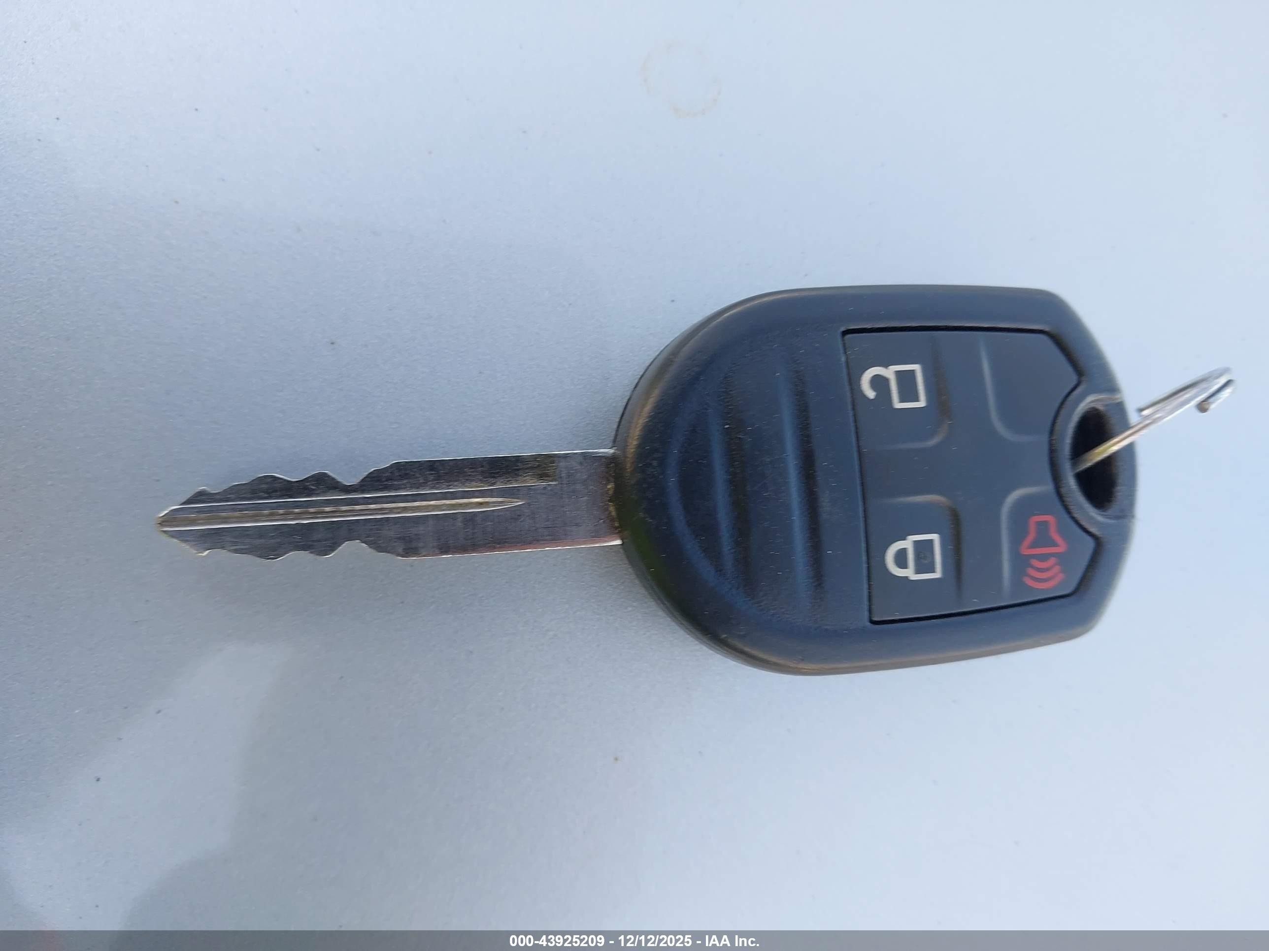 2014 Ford Edge Limited Серебряный vin: 2FMDK4KC4EBA58821