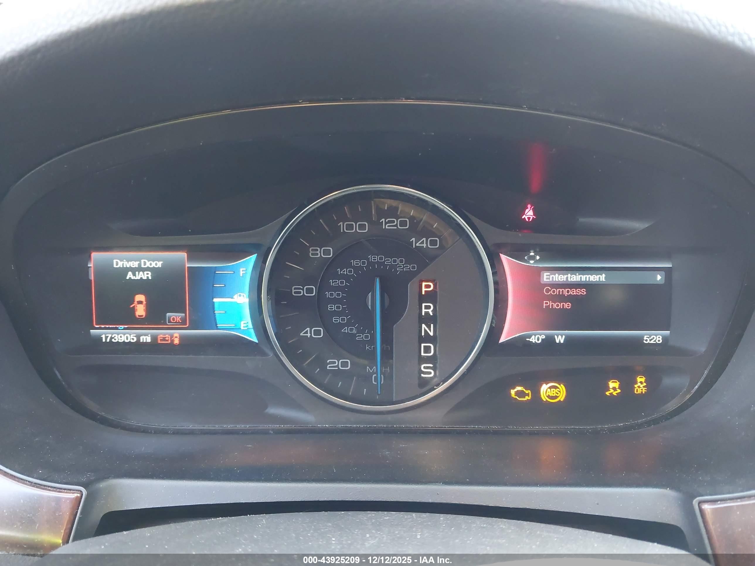 2014 Ford Edge Limited Серебряный vin: 2FMDK4KC4EBA58821