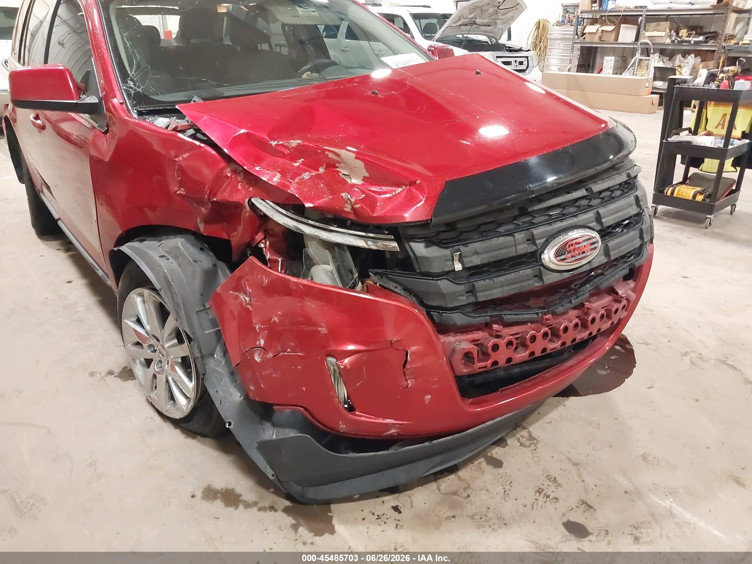 2011 Ford Edge Limited Red vin: 2FMDK4KC6BBA77589