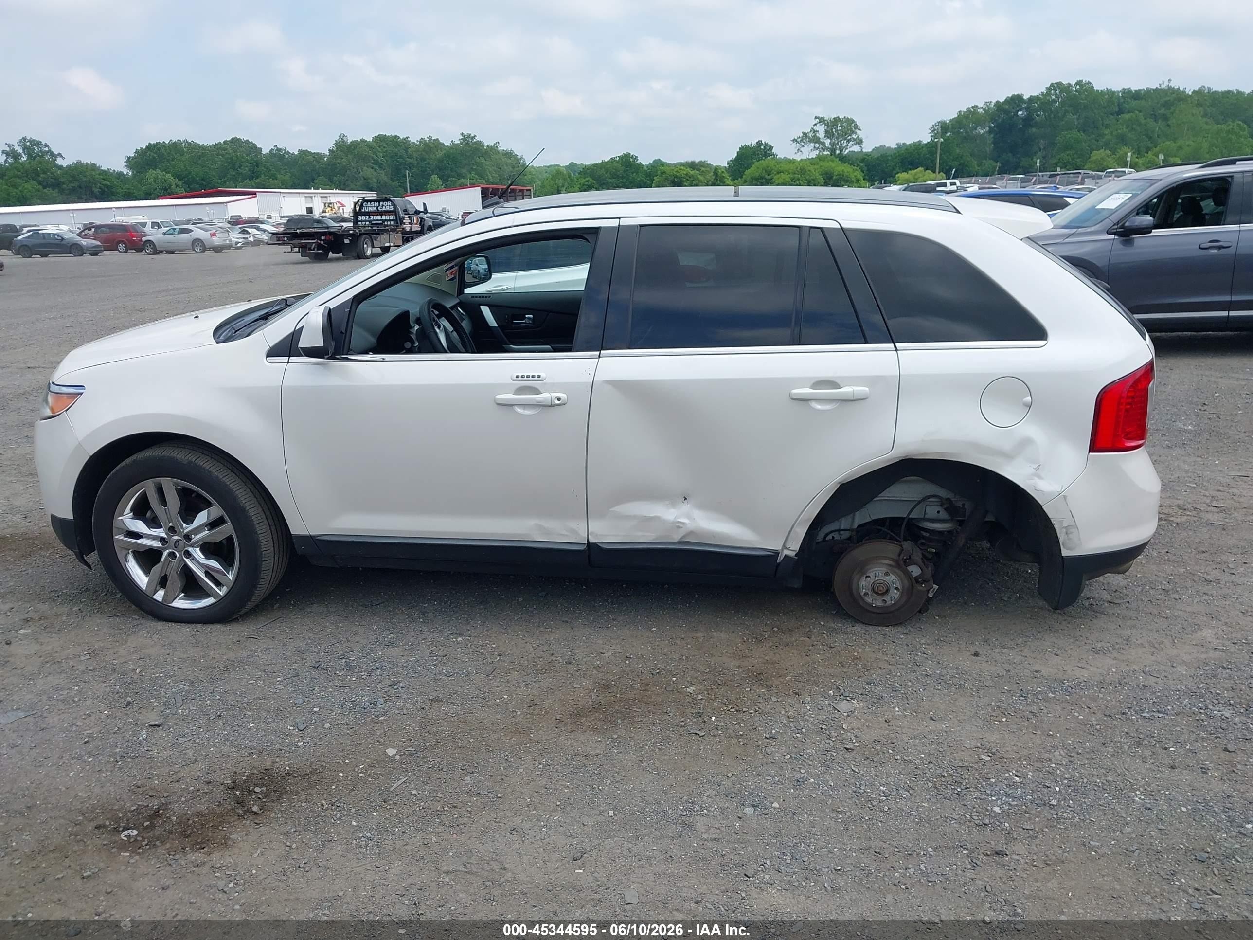 2011 Ford Edge Limited White vin: 2FMDK4KCXBBA79409