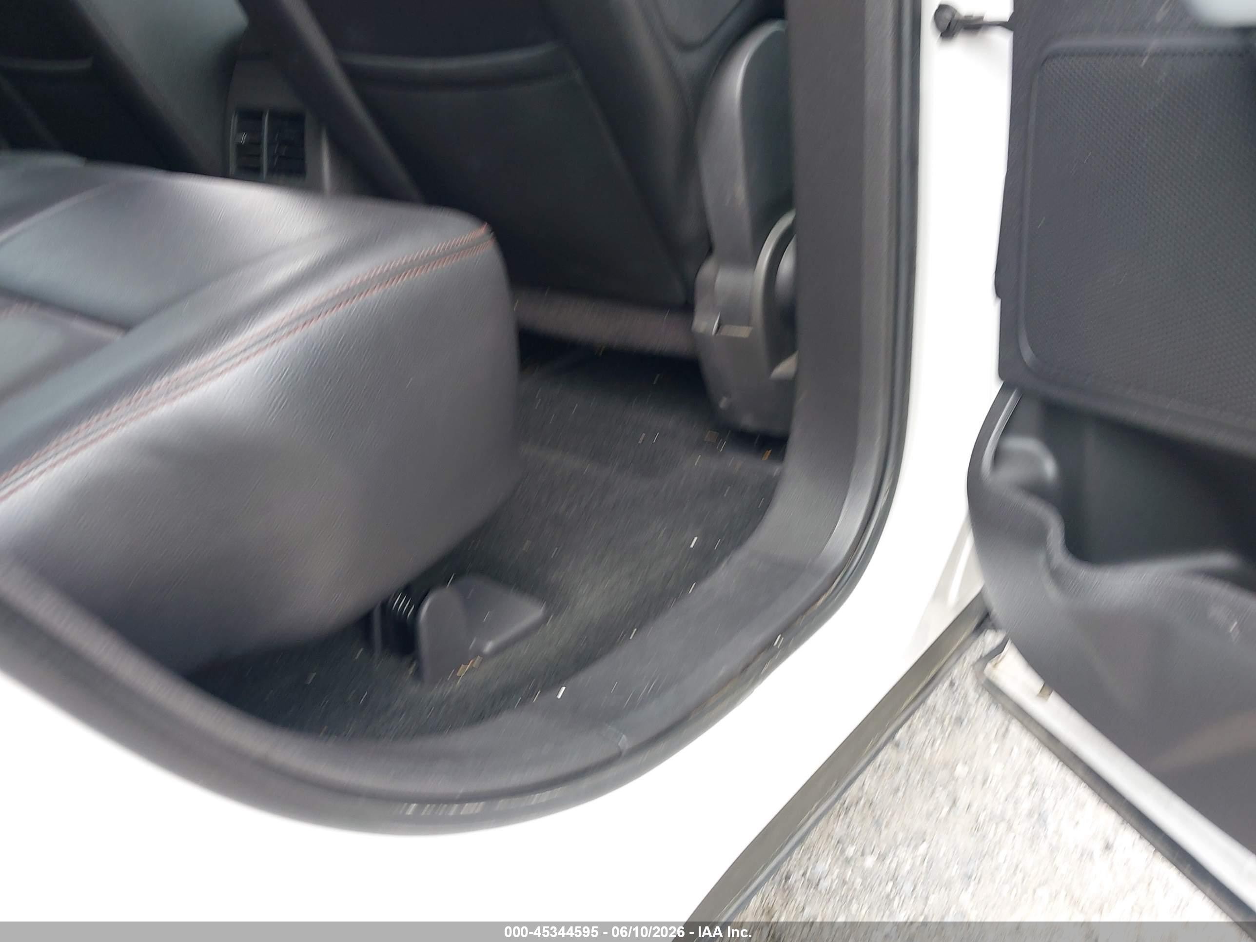 2011 Ford Edge Limited White vin: 2FMDK4KCXBBA79409