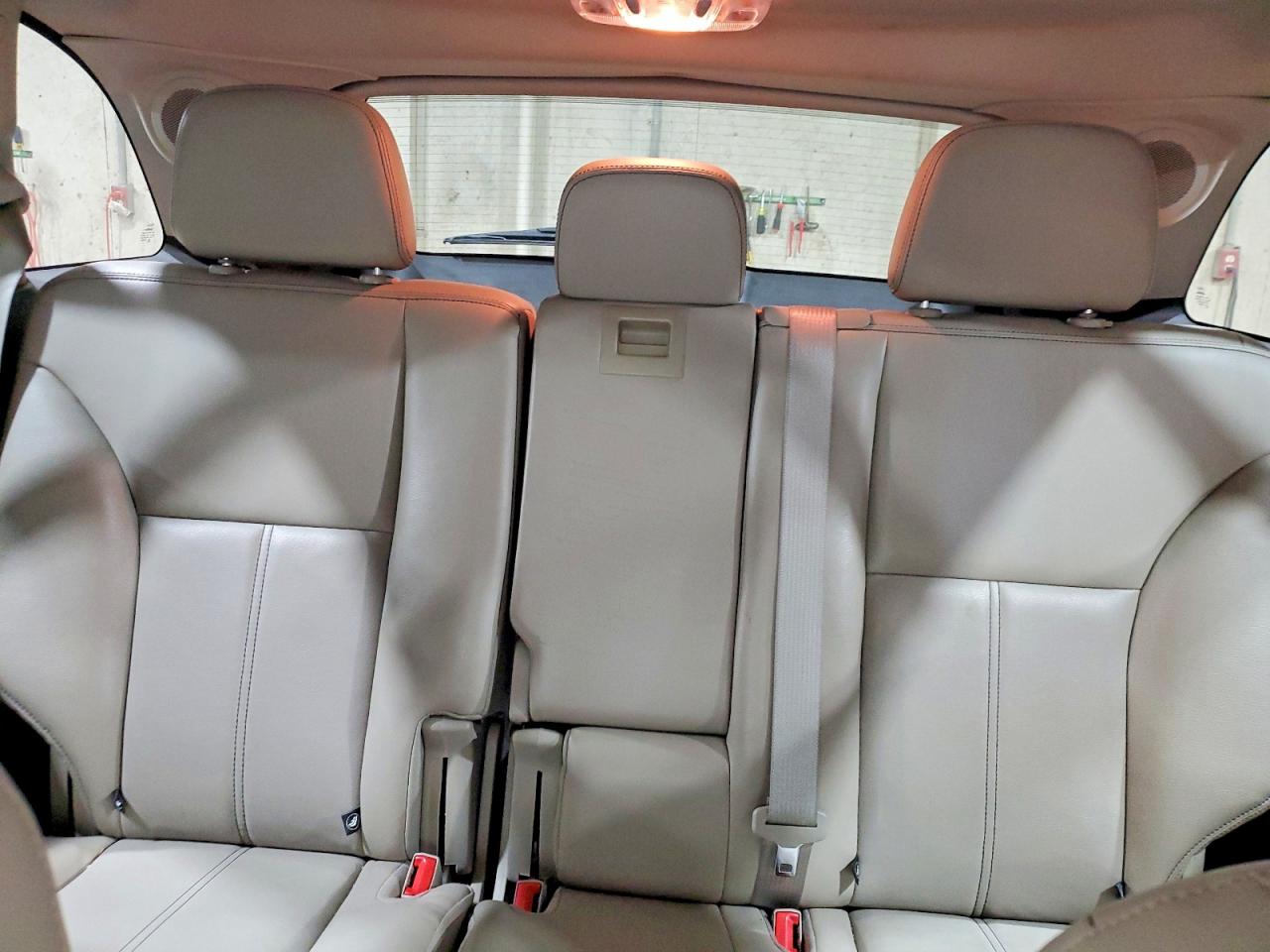 2011 Ford Edge Limited White vin: 2FMDK4KCXBBA95061