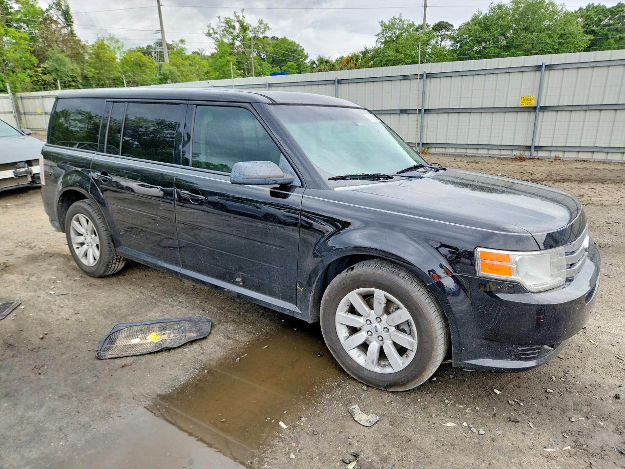 2009 Ford Flex Se Black vin: 2FMDK51C09BA04882