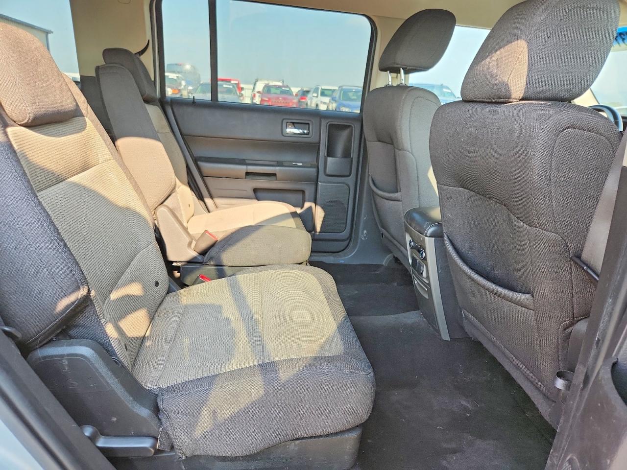 2009 Ford Flex Se Серебряный vin: 2FMDK51C19BA03305