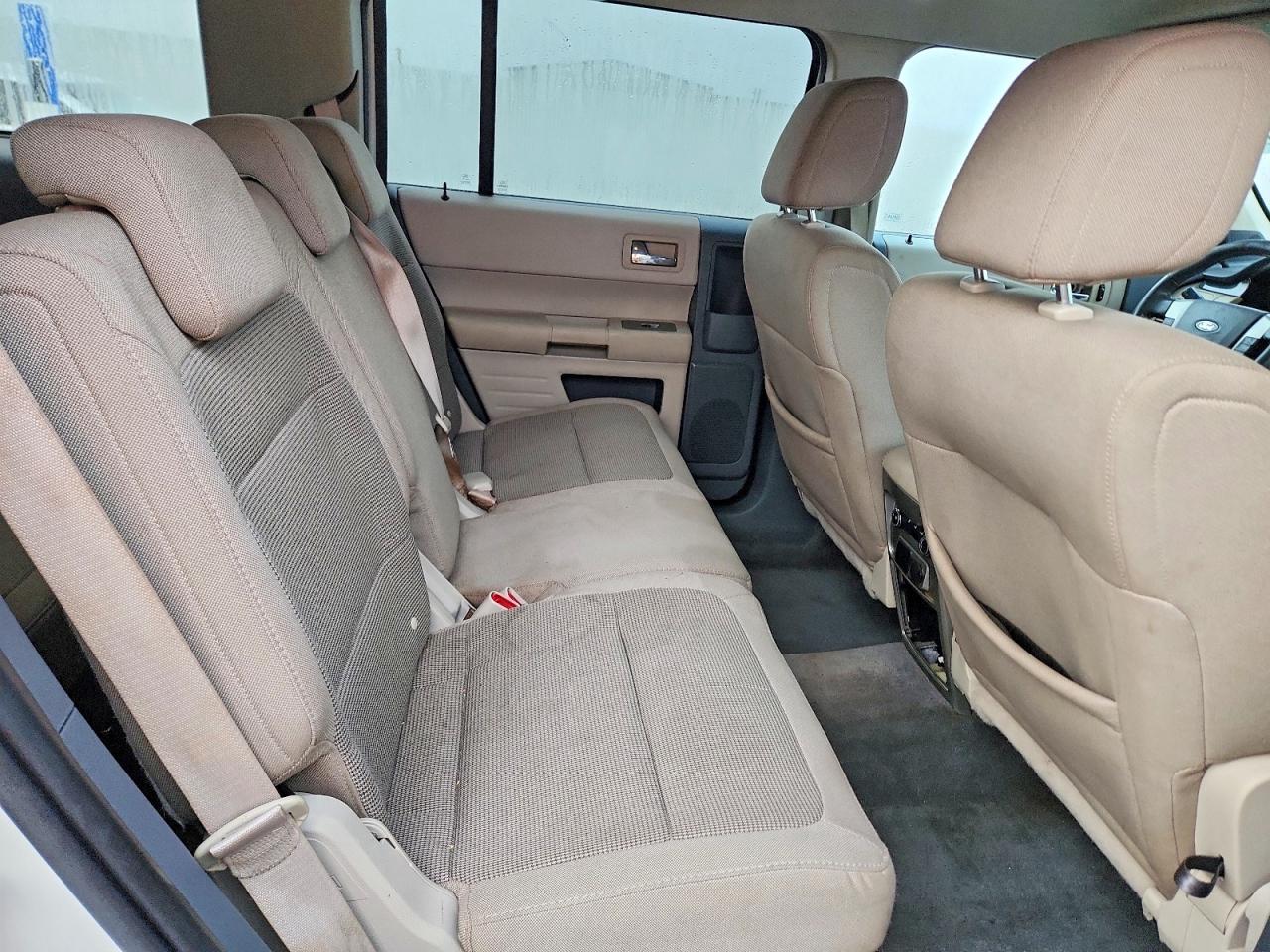 2009 Ford Flex Se White vin: 2FMDK51C59BA18390