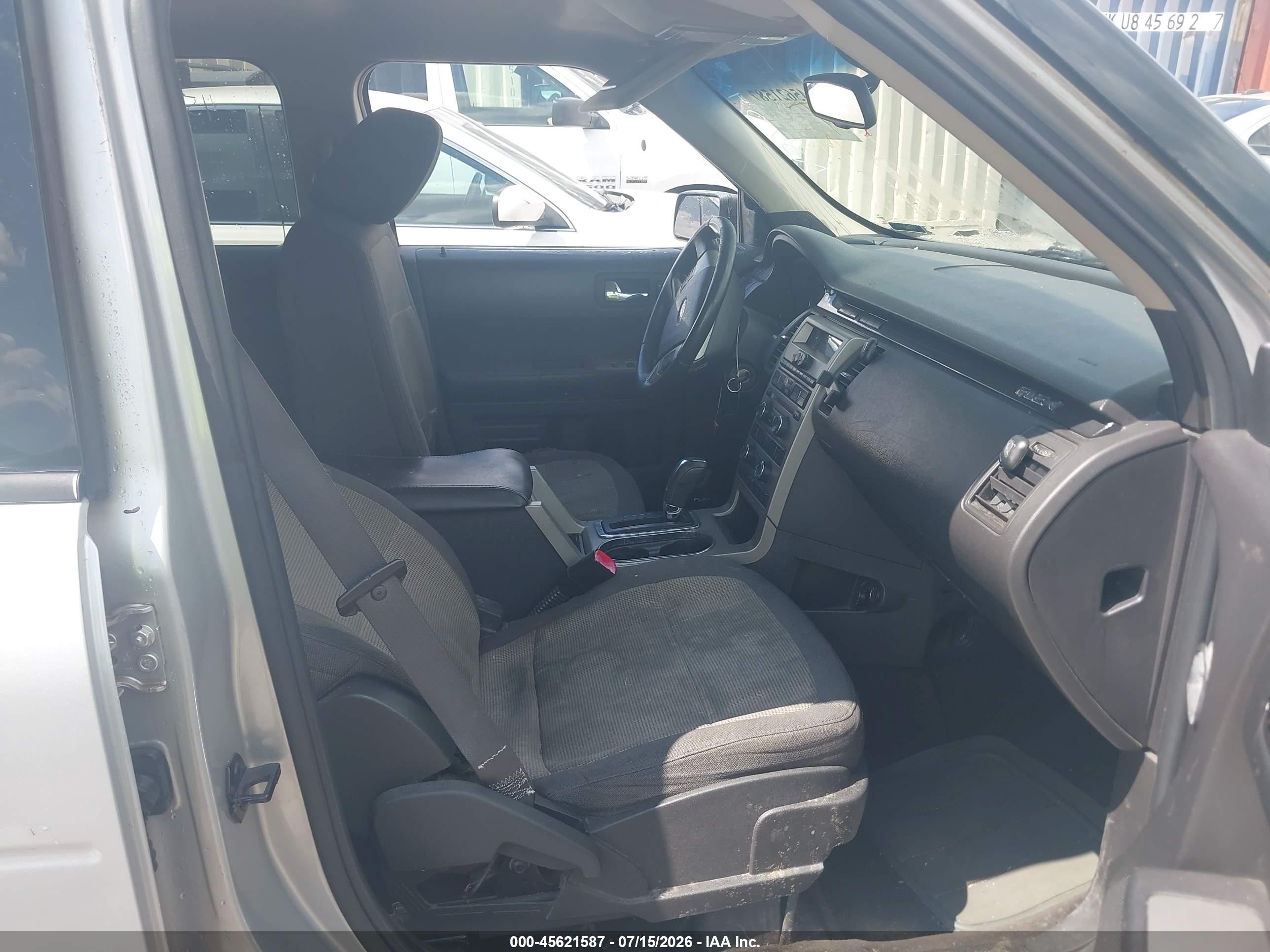 2009 Ford Flex Se Silver vin: 2FMDK51CX9BA37548