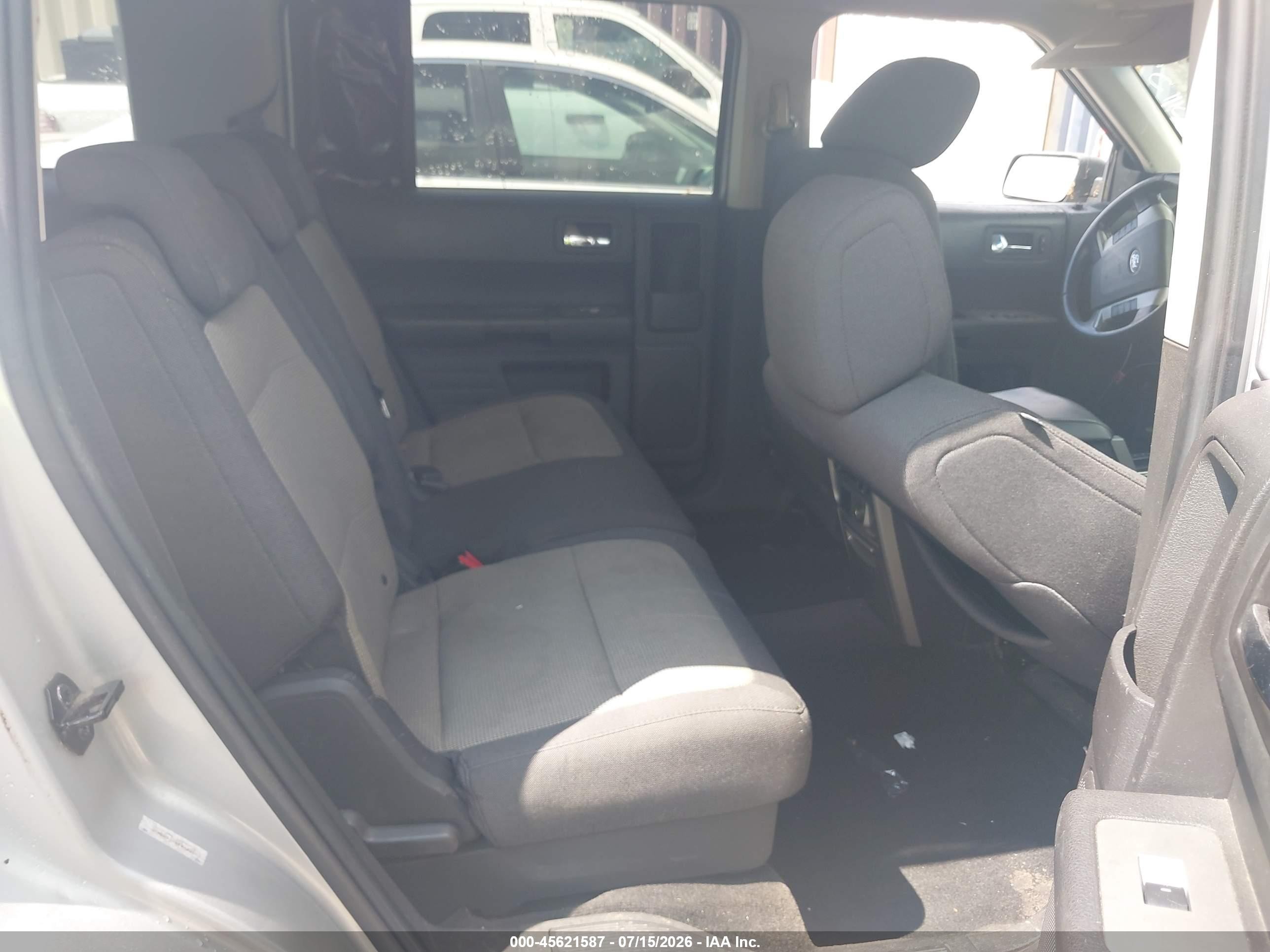 2009 Ford Flex Se Silver vin: 2FMDK51CX9BA37548