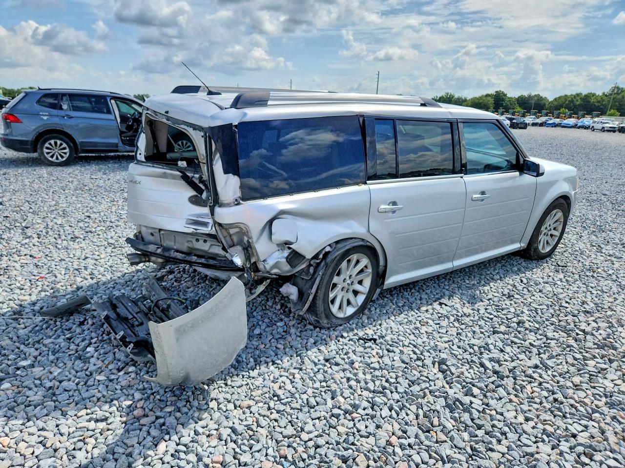 2009 Ford Flex Sel Silver vin: 2FMDK52C49BA20744