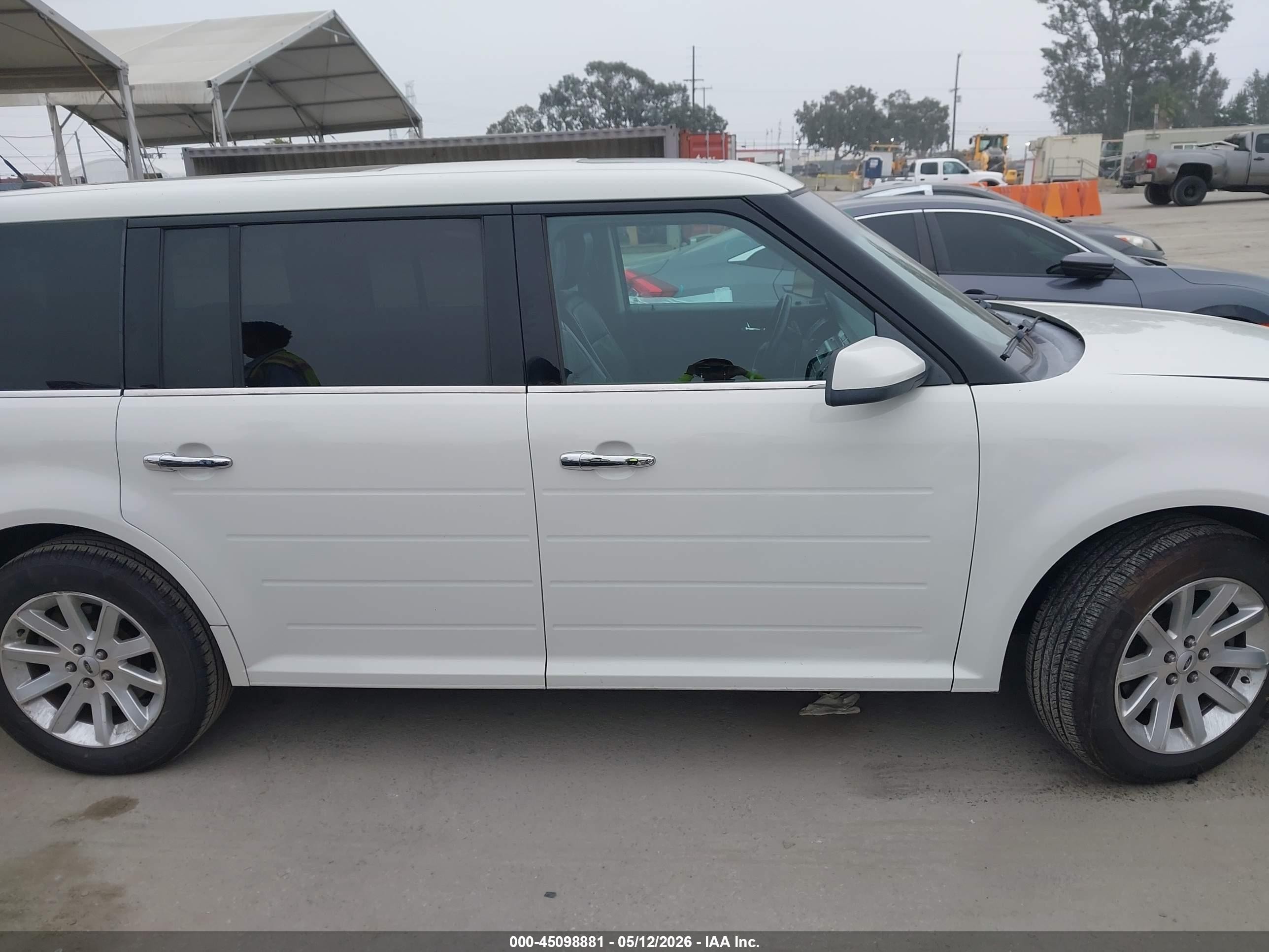 2009 Ford Flex Sel White vin: 2FMDK52C89BA20410