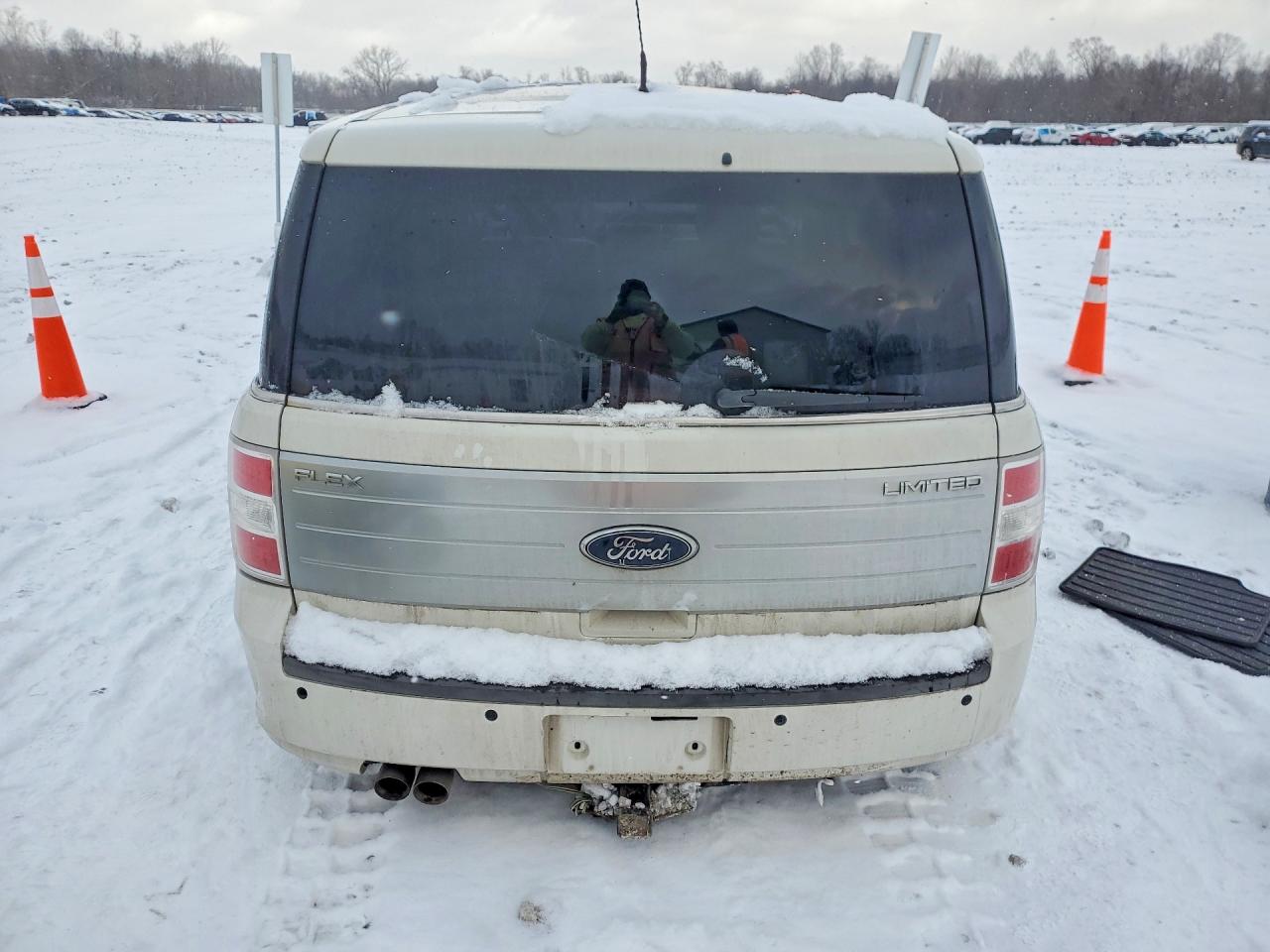 2009 Ford Flex Limited White vin: 2FMDK53C39BA08938