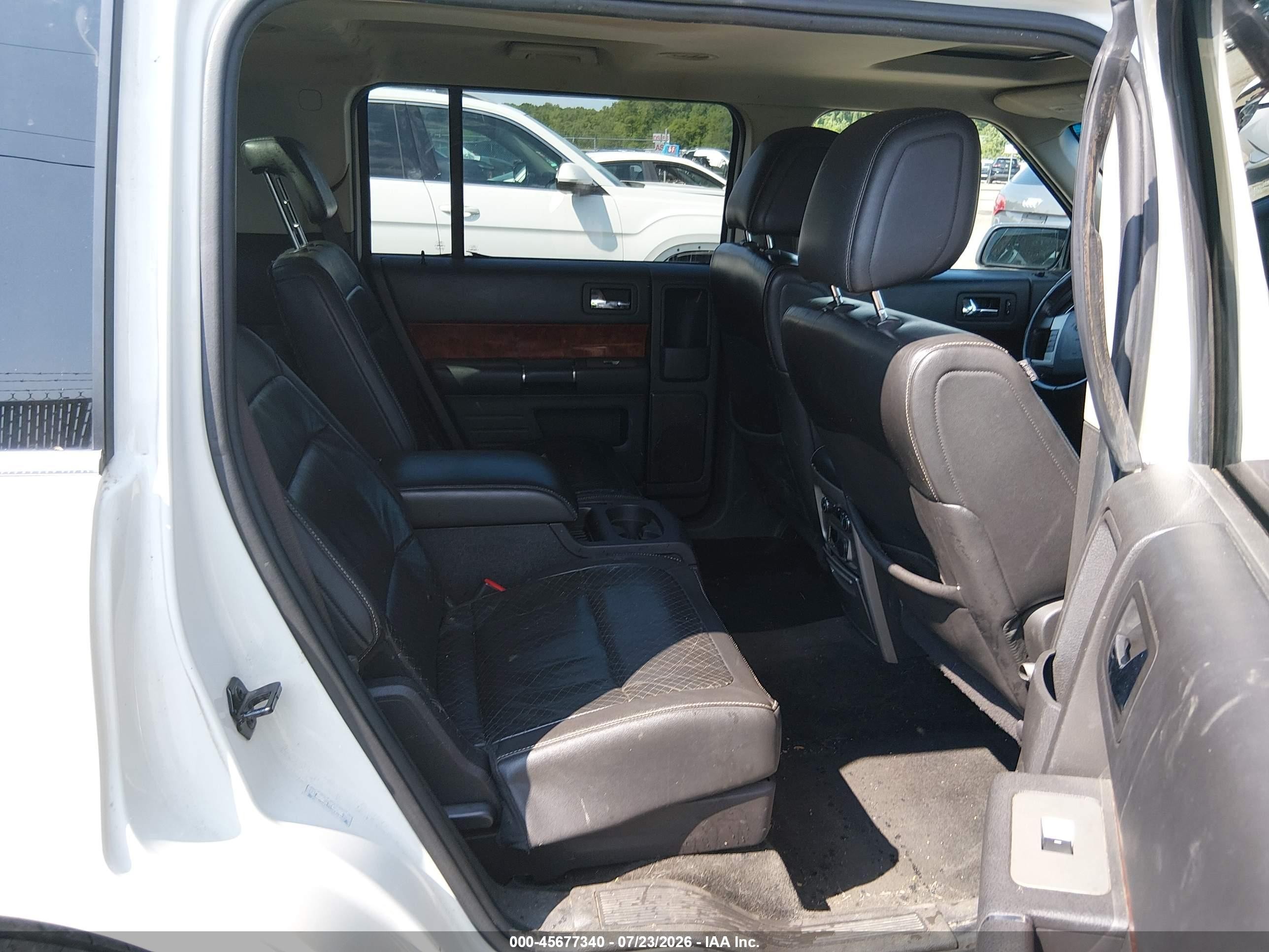 2009 Ford Flex Limited White vin: 2FMDK53C39BA14934