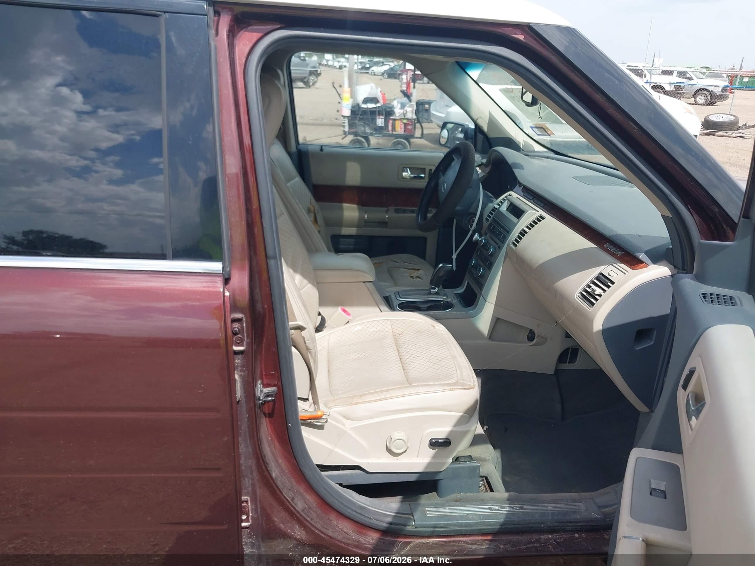2009 Ford Flex Limited Burgundy vin: 2FMDK53C49BA32536