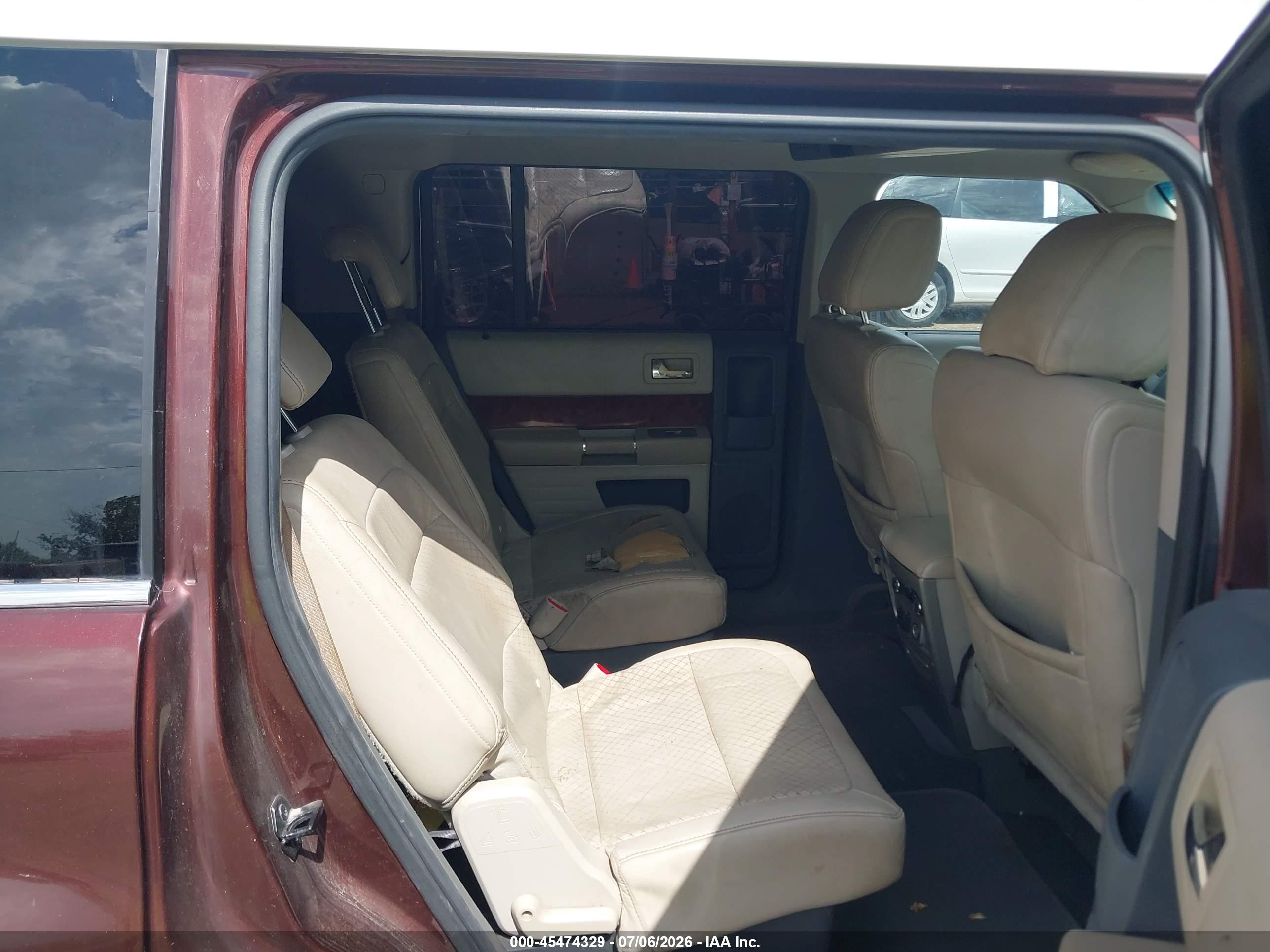 2009 Ford Flex Limited Burgundy vin: 2FMDK53C49BA32536