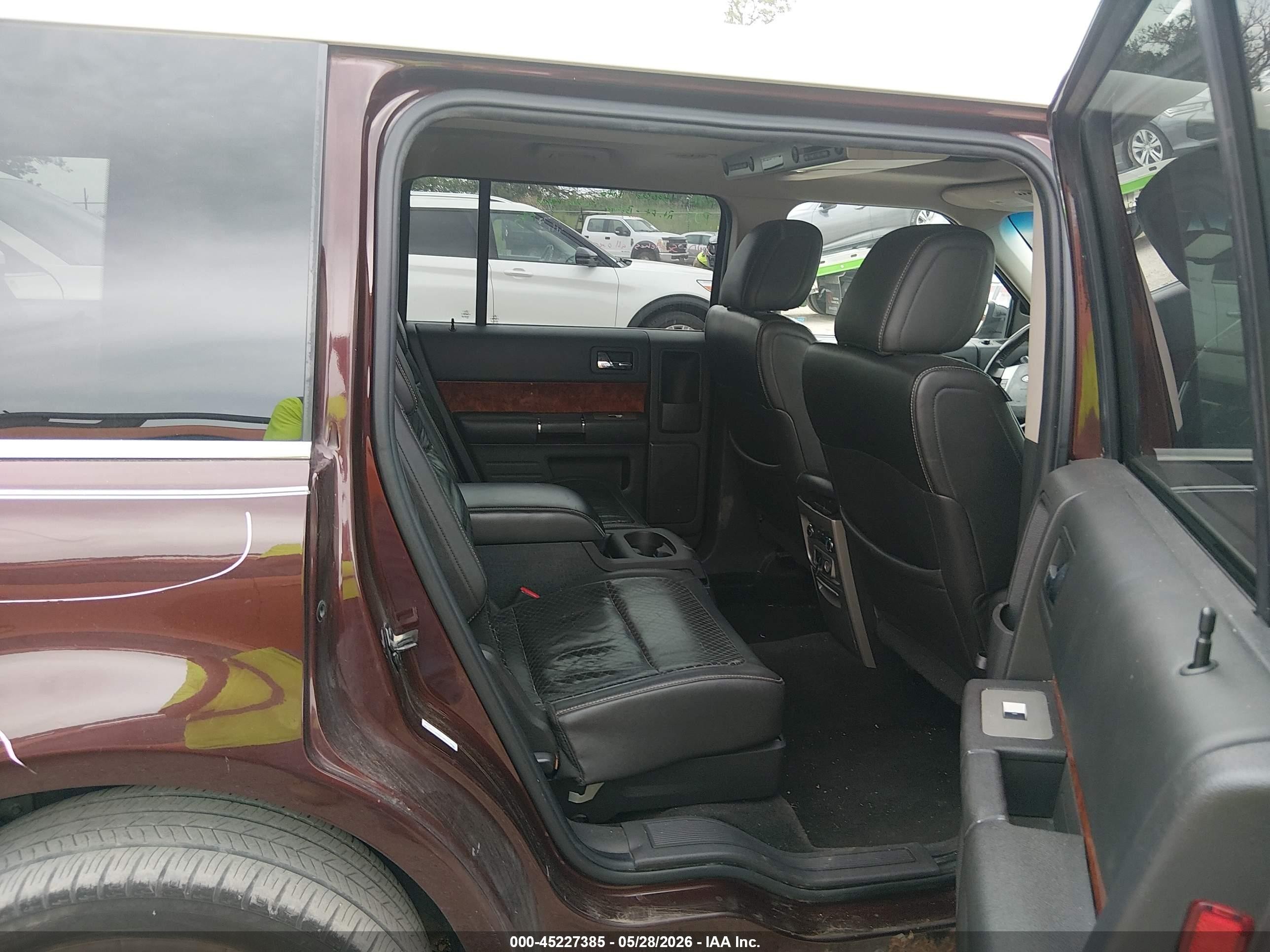 2009 Ford Flex Limited Maroon vin: 2FMDK53C59BA02025
