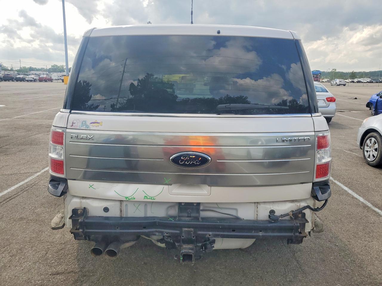 2009 Ford Flex Limited Белый vin: 2FMDK53C89BA18431