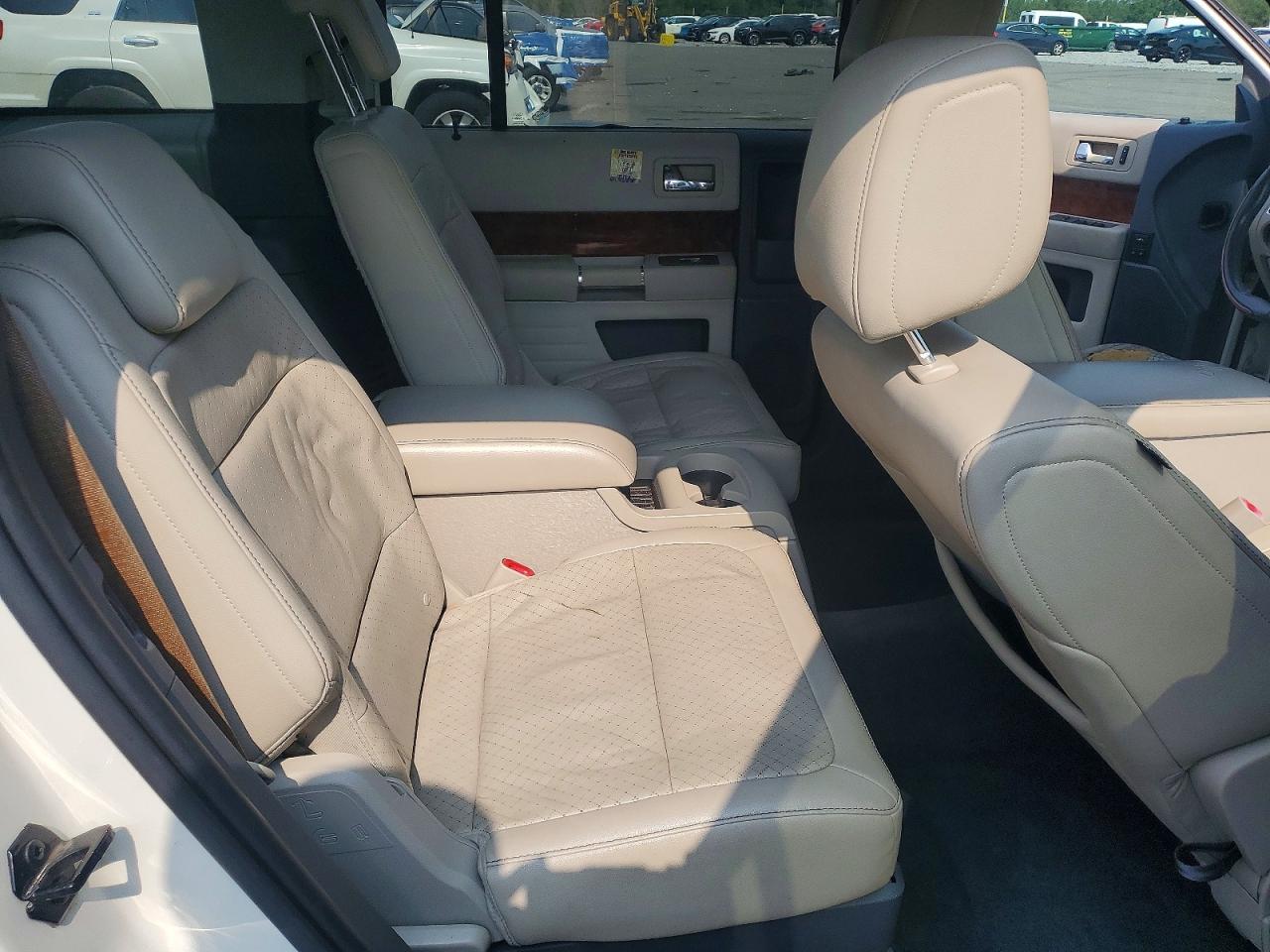 2009 Ford Flex Limited White vin: 2FMDK53C99BA27686