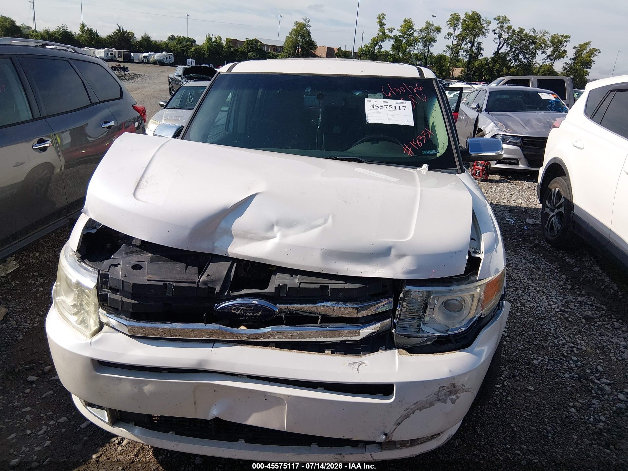 2009 Ford Flex Limited White vin: 2FMDK53CX9BA24179