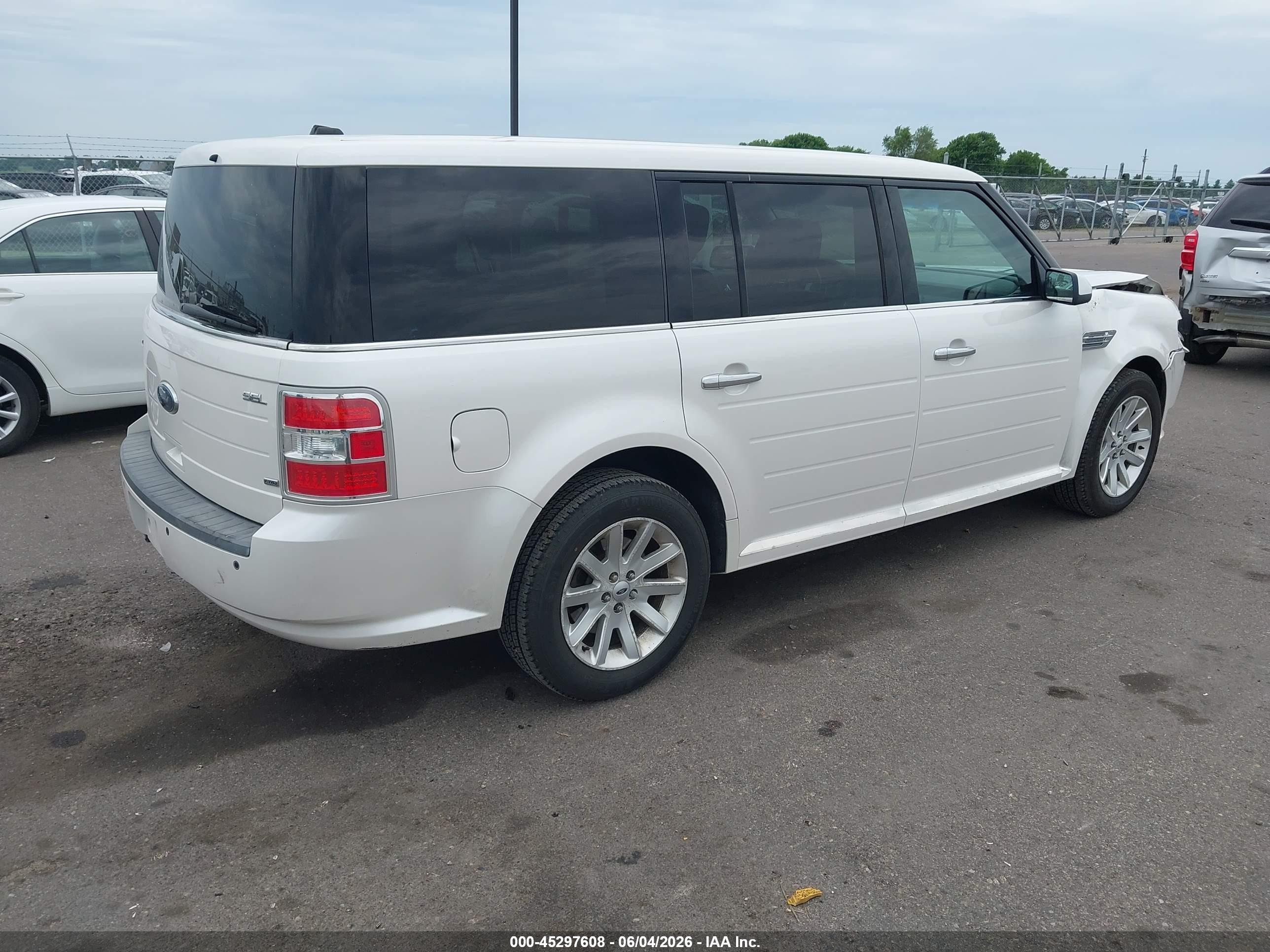 2009 Ford Flex Sel Белый vin: 2FMEK62C09BA37762