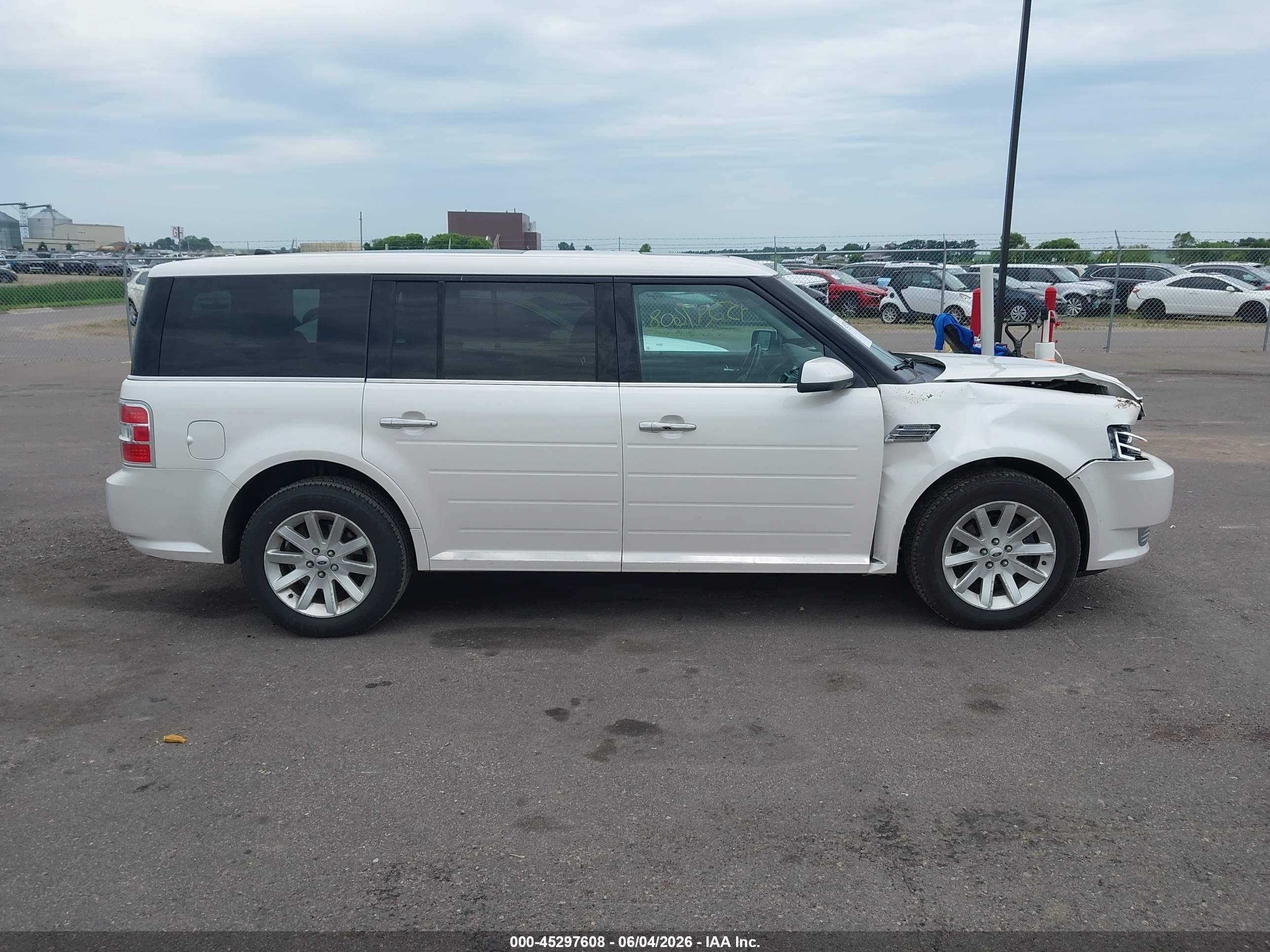 2009 Ford Flex Sel Белый vin: 2FMEK62C09BA37762